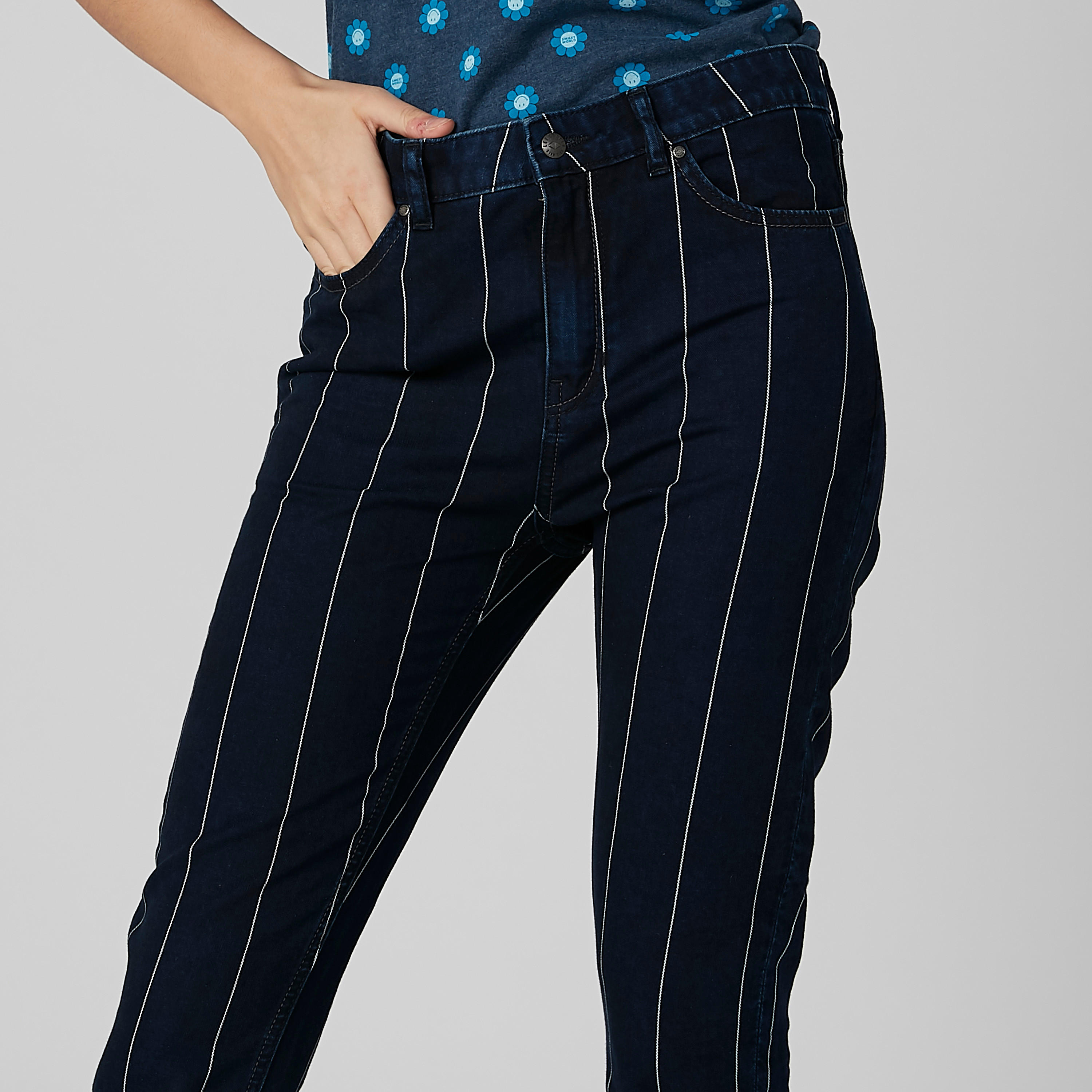 بنطال جينز مقلم بجيوب وحلقات للحزام من لي كوبر-women-clothing-bottoms-jeans-image-3