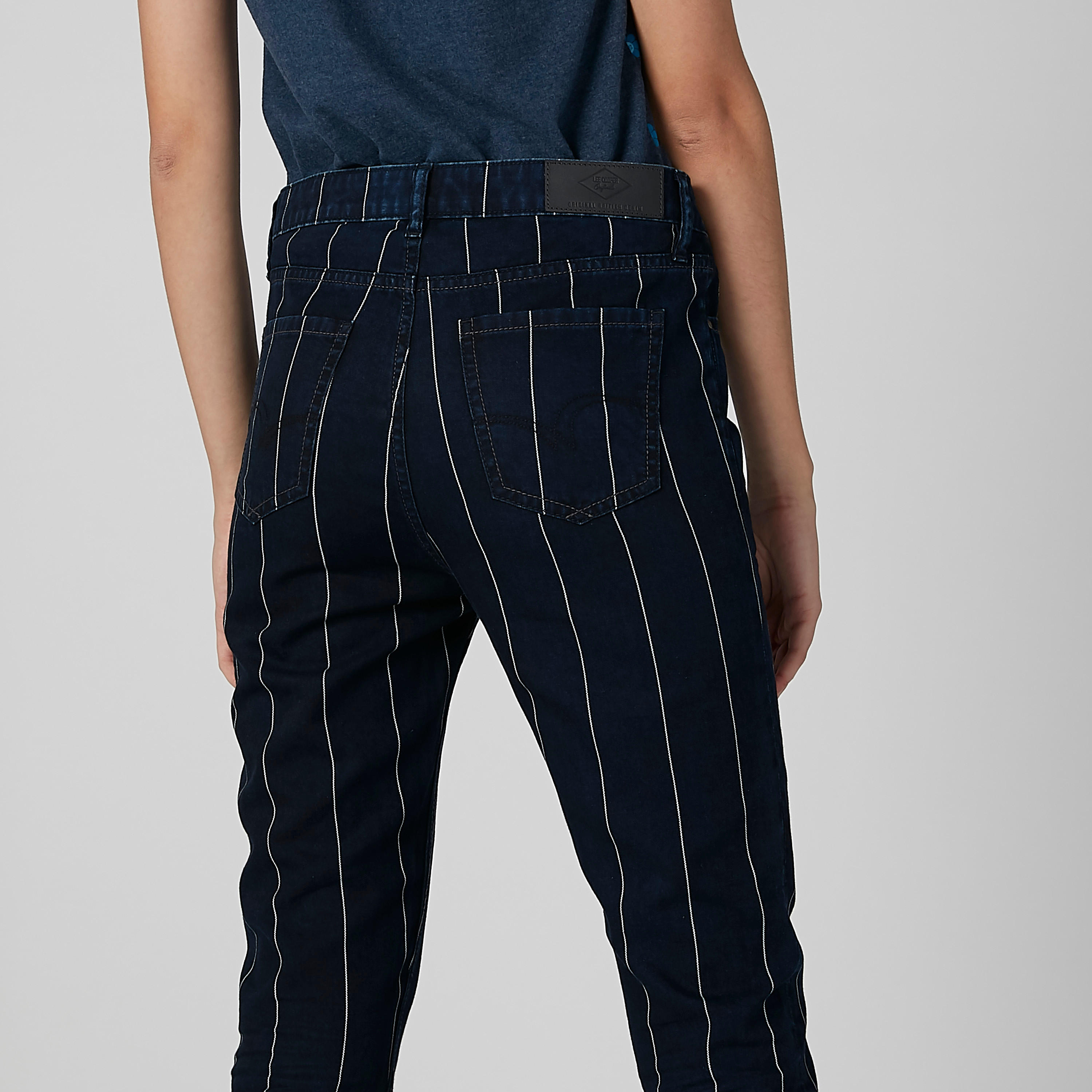 بنطال جينز مقلم بجيوب وحلقات للحزام من لي كوبر-women-clothing-bottoms-jeans-image-6