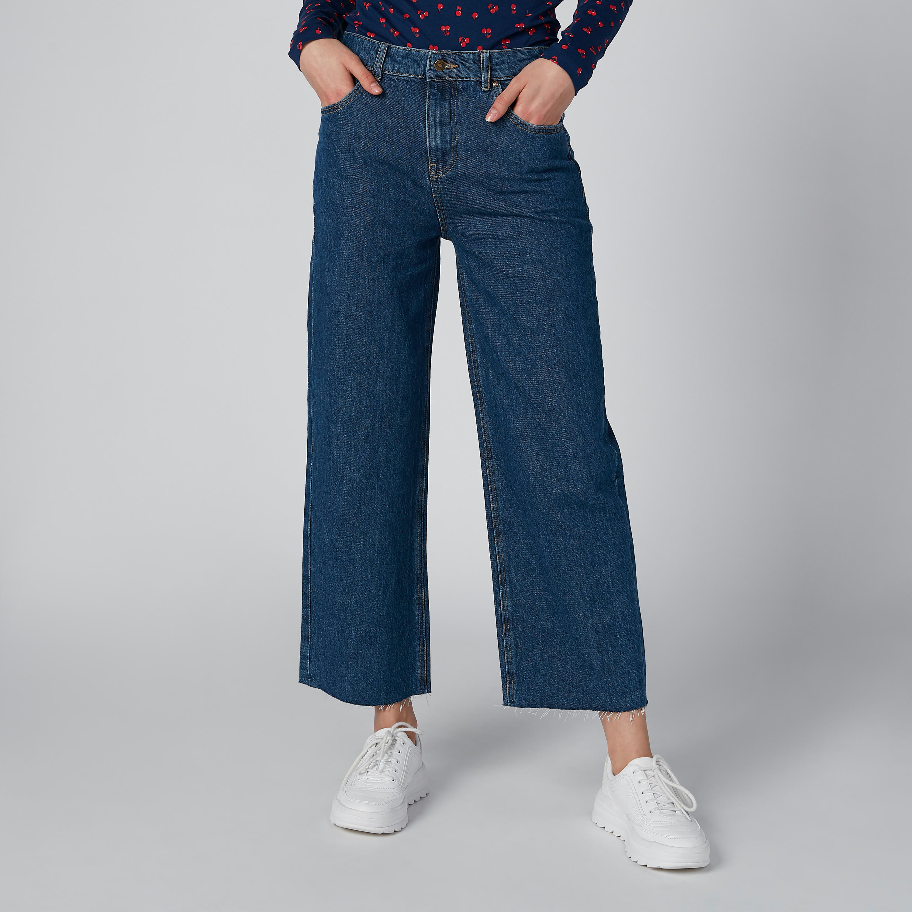 بنطال جينز بقصّة واسعة وجيوب من لي كوبر-women-clothing-bottoms-jeans-image-3