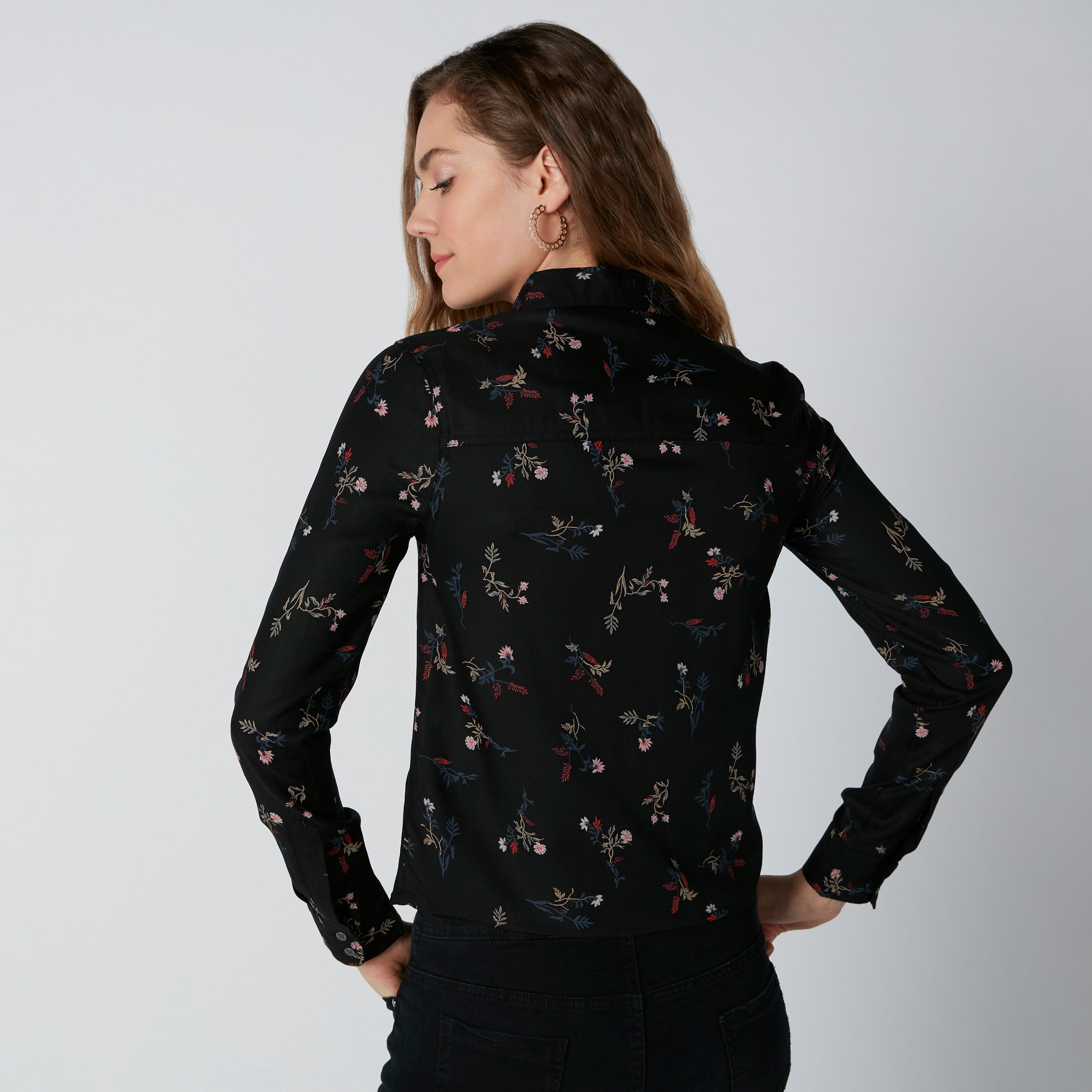 قميص بأكمام طويلة وطبعات زهرية من لي كوبر-women-clothing-shirtsandblouses-shirts-image-3