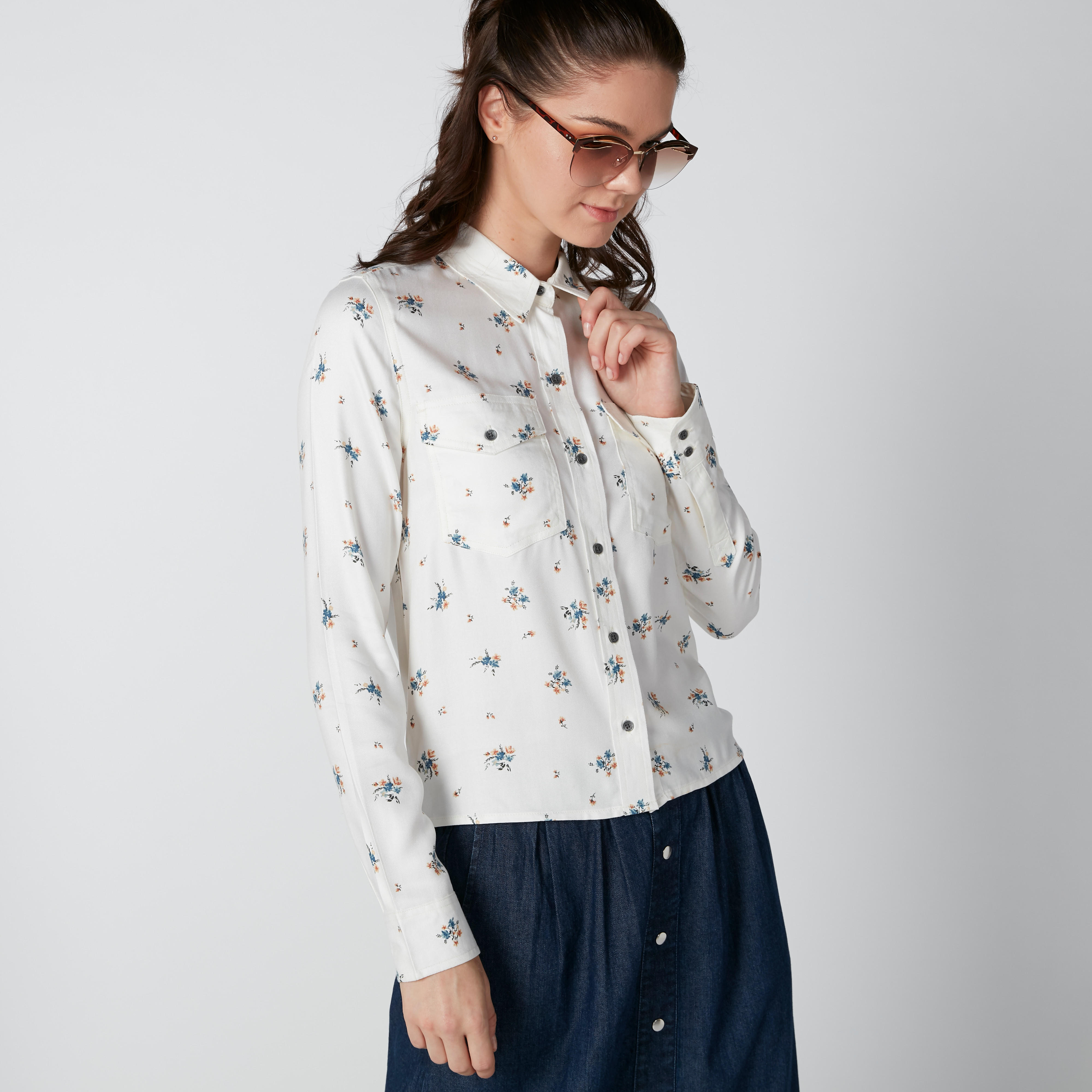 قميص بقصّة عادية وأكمام طويلة وطبعات من لي كوبر-women-clothing-shirtsandblouses-shirts-image-2