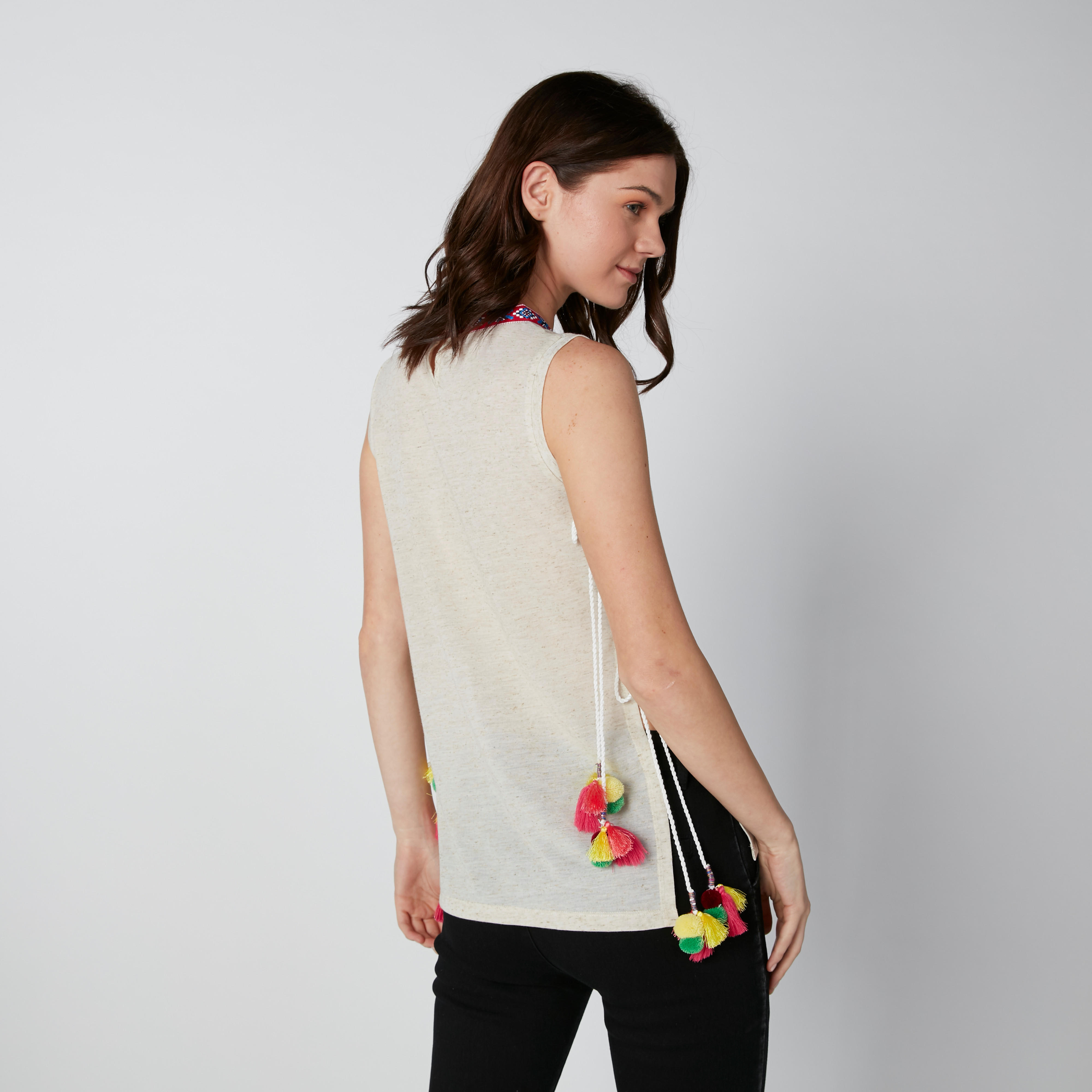 تيشيرت مستدام دون أكمام بطبعات من لي كوبر -women-clothing-tshirts-image-3