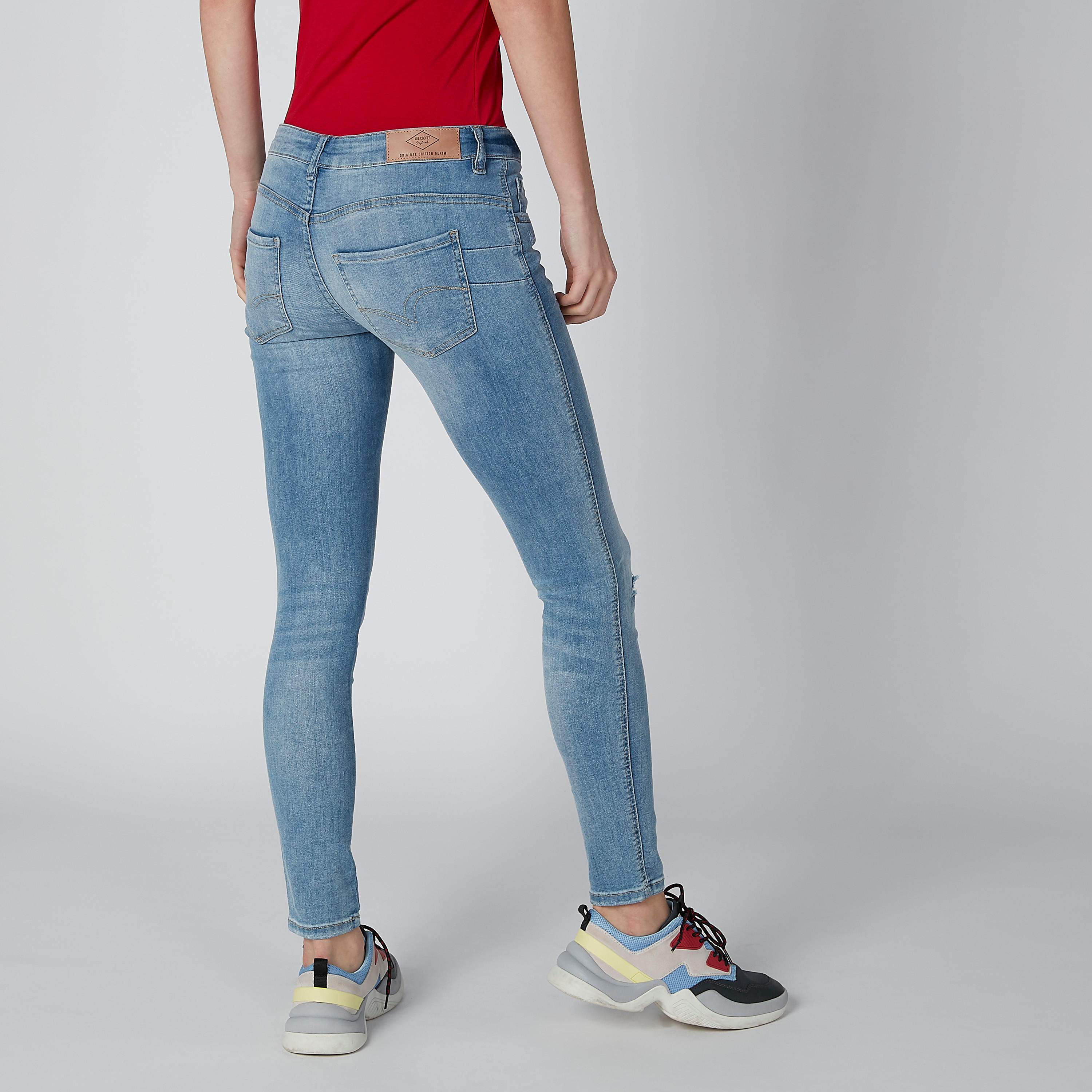 بنطال جينز طويل ممزق بجيوب من لي كوبر-women-clothing-bottoms-jeans-image-2