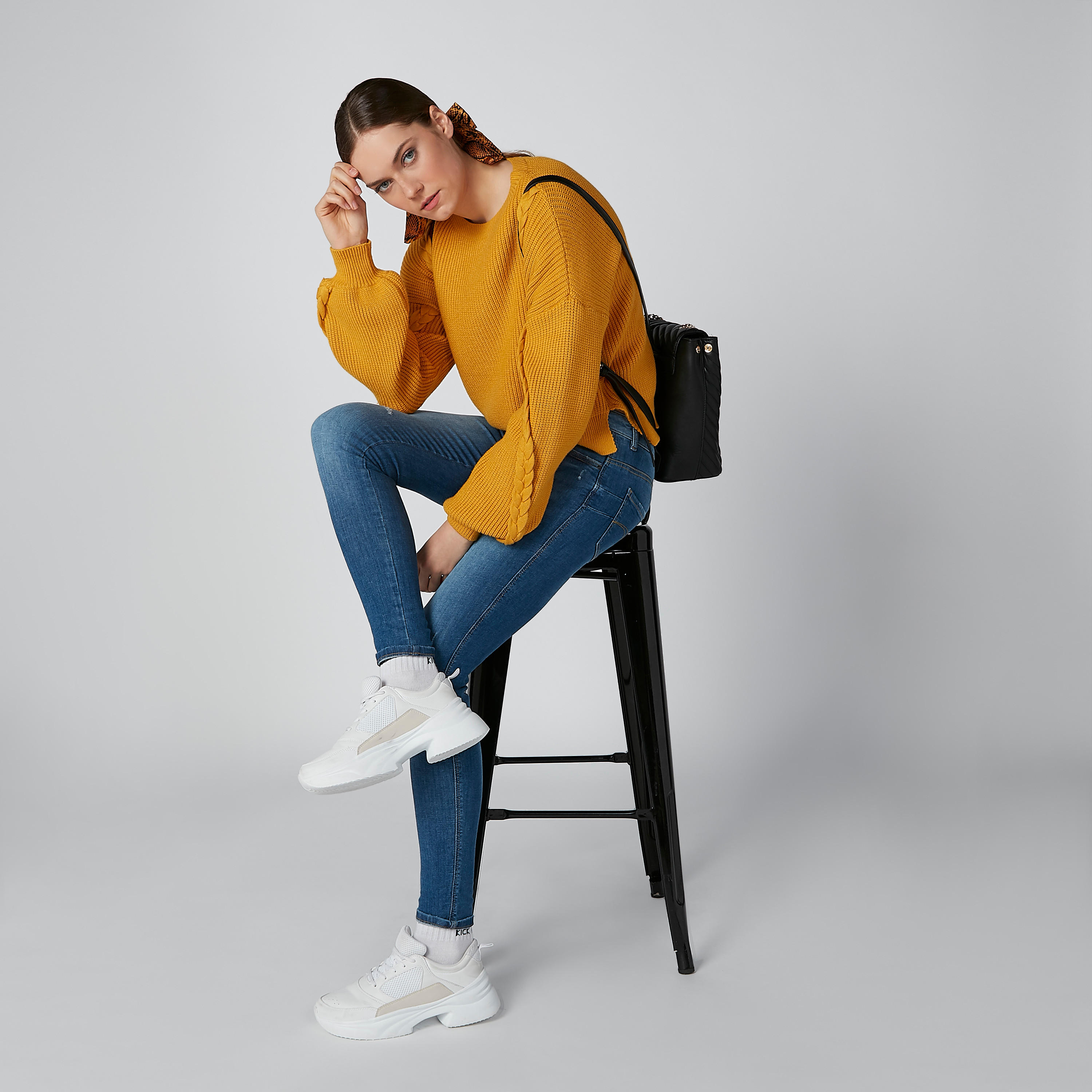 بنطال جينز طويل ممزق بجيوب من لي كوبر-women-clothing-bottoms-jeans-image-2