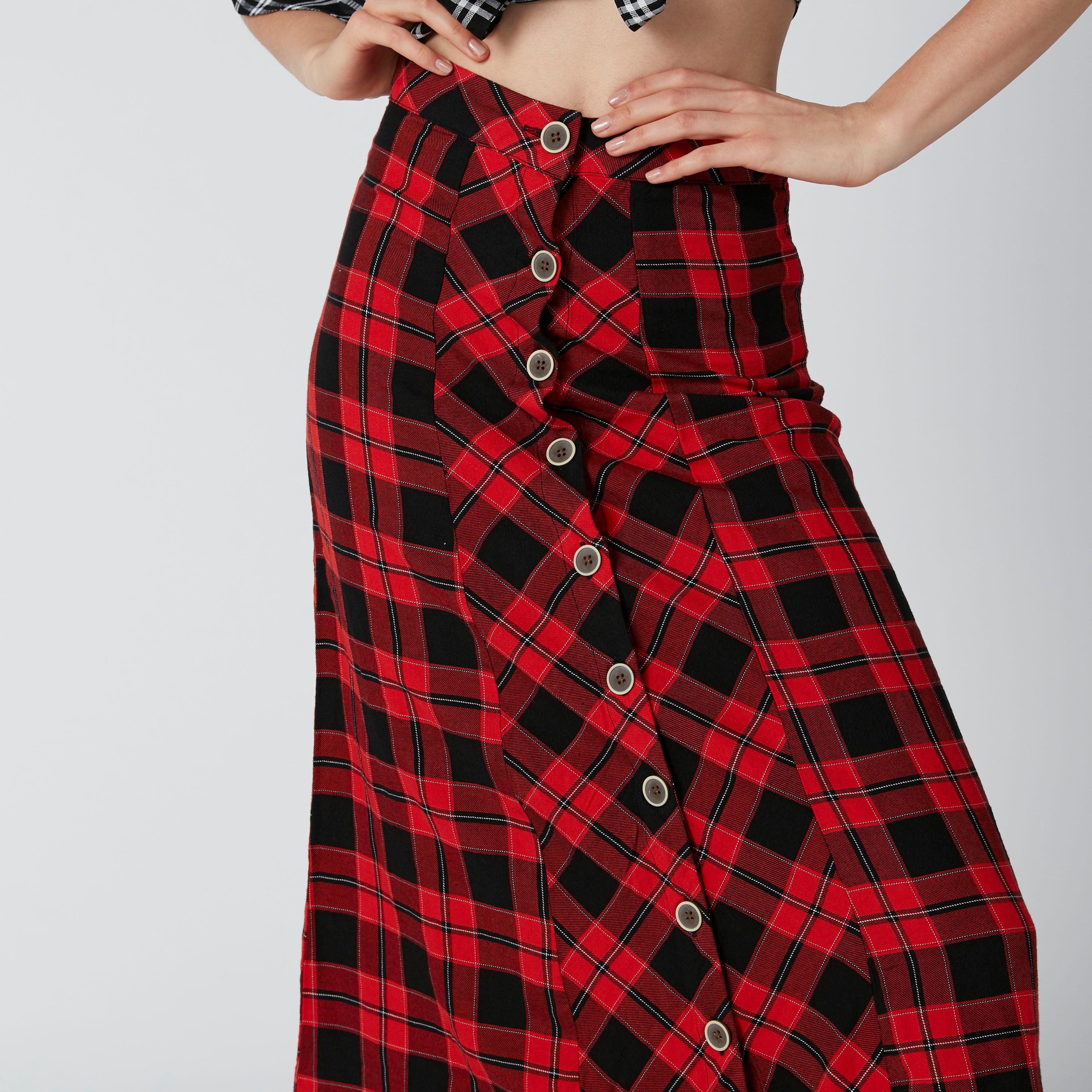تنورة كاروهات بأزرار -women-clothing-bottoms-skirts-image-2