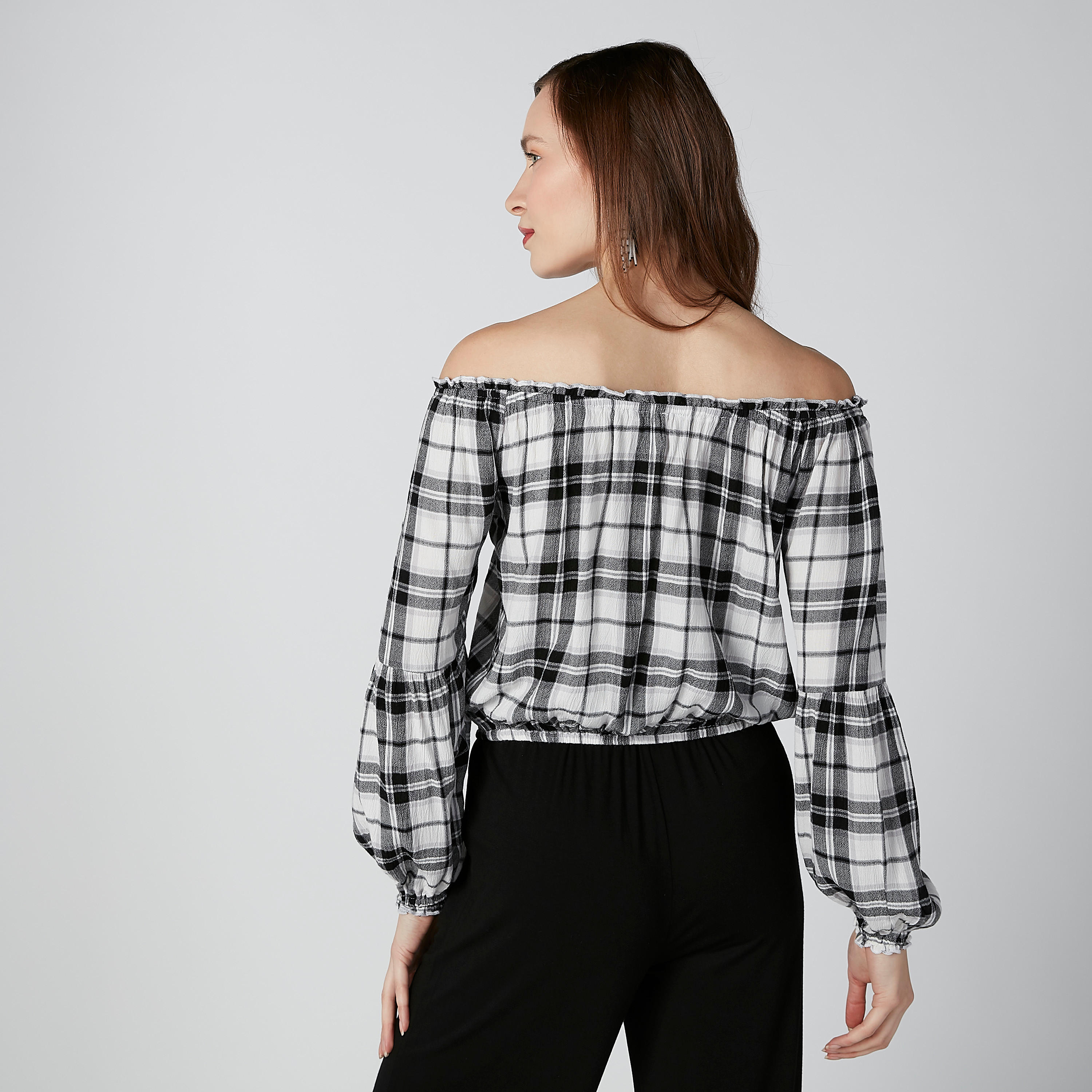 بلوزة كاروهات بأكتاف مكشوفة وأربطة من لي كوبر-women-clothing-shirtsandblouses-blouses-image-2