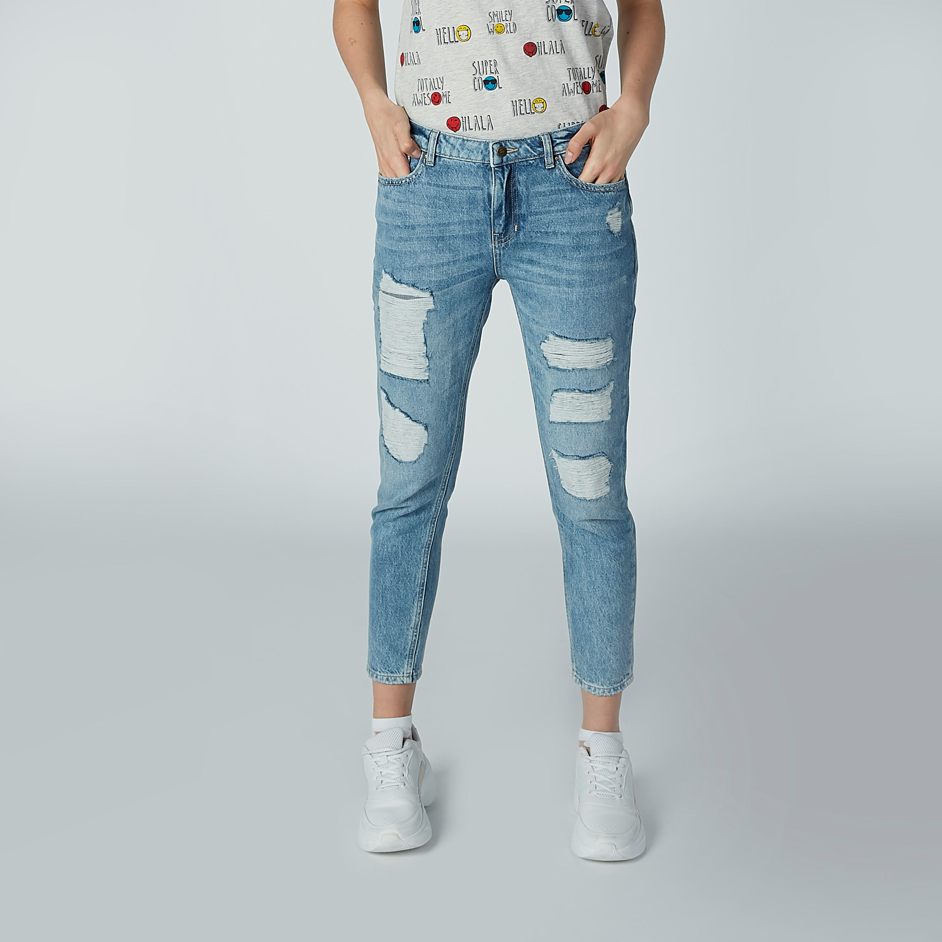 بنطلون جينز ممزق بجيوب وحلقات للحزام من لي كوبر-women-clothing-bottoms-jeans-image-1