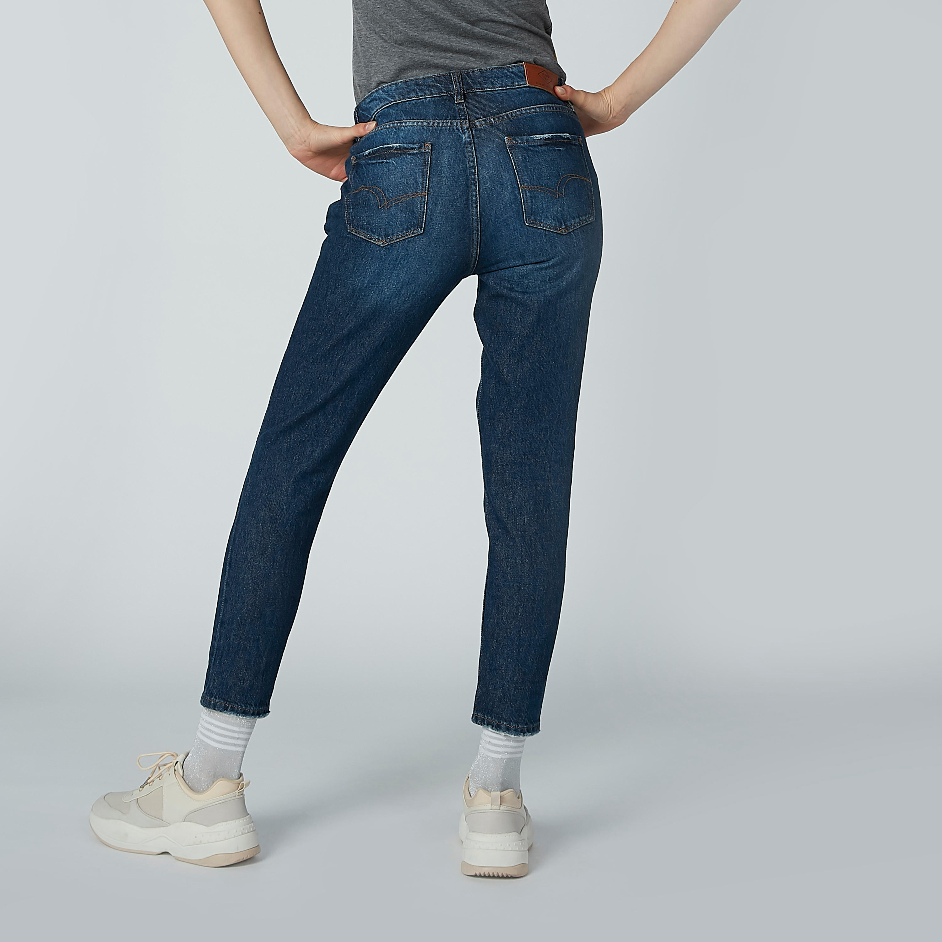Lee Cooper Ripped Jeans with 5-Pockets-women-clothing-bottoms-jeans-image-4