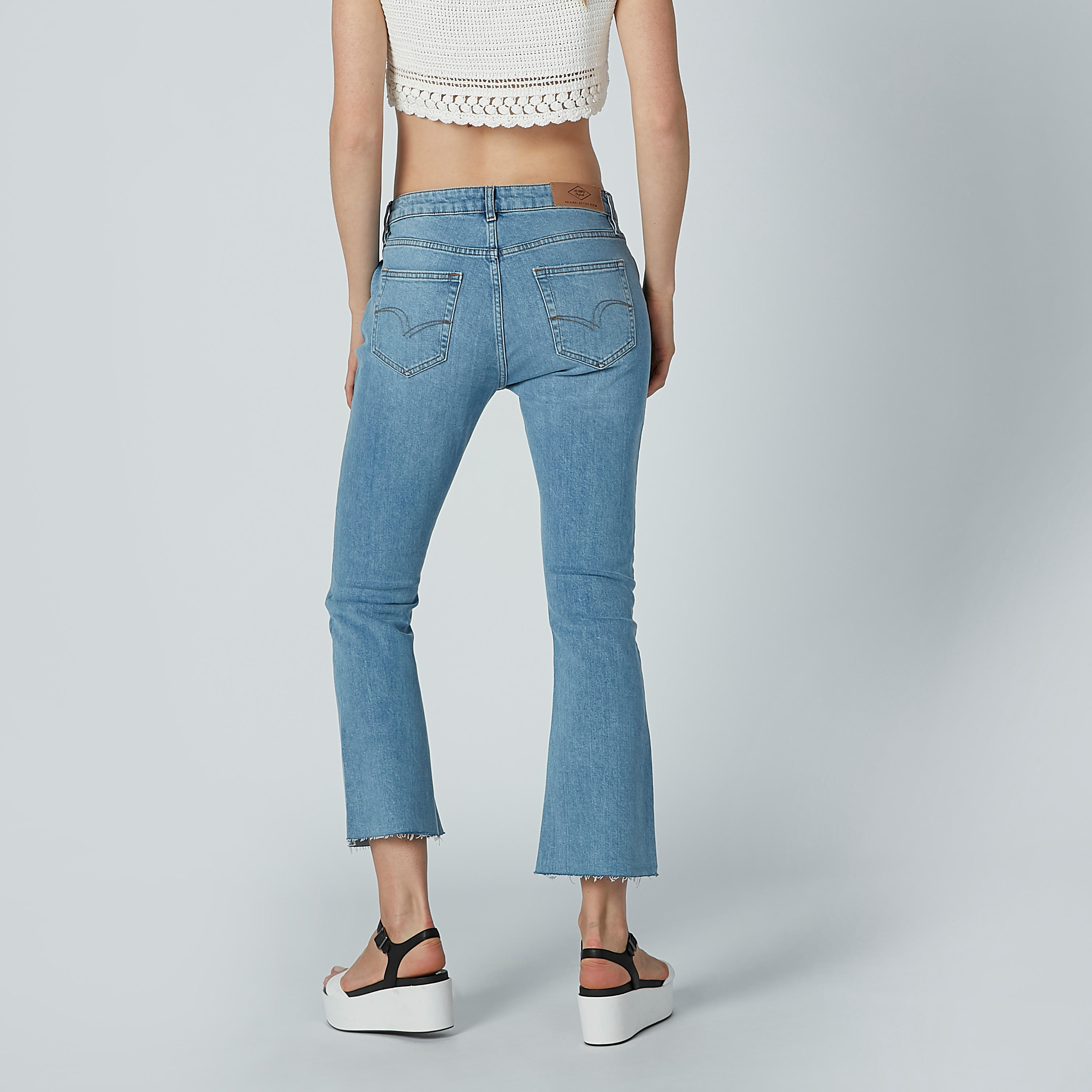 بنطال جينز بجيوب من لي كوبر-women-clothing-bottoms-jeans-image-4