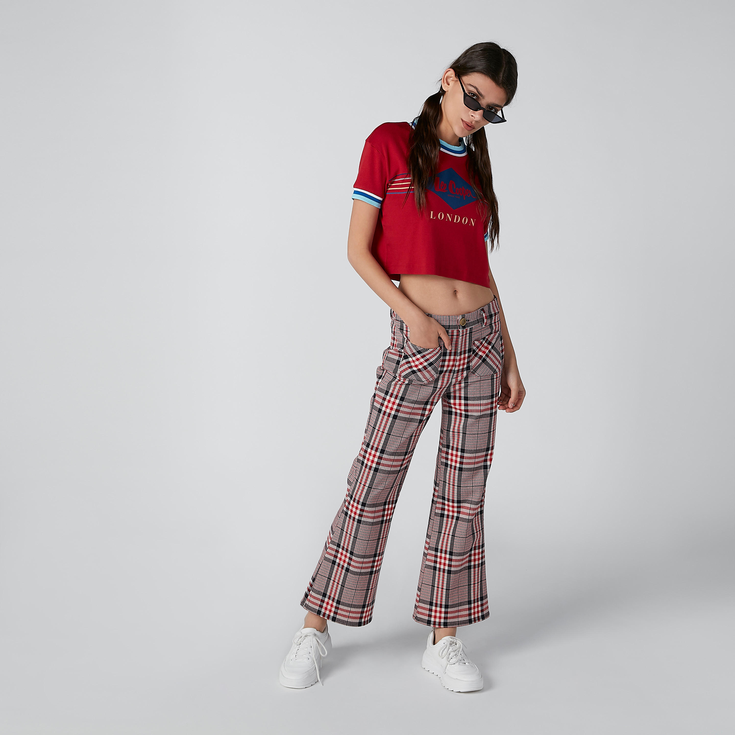 بنطال كاروهات بجيوب من لي كوبر-women-clothing-bottoms-trousers-image-1