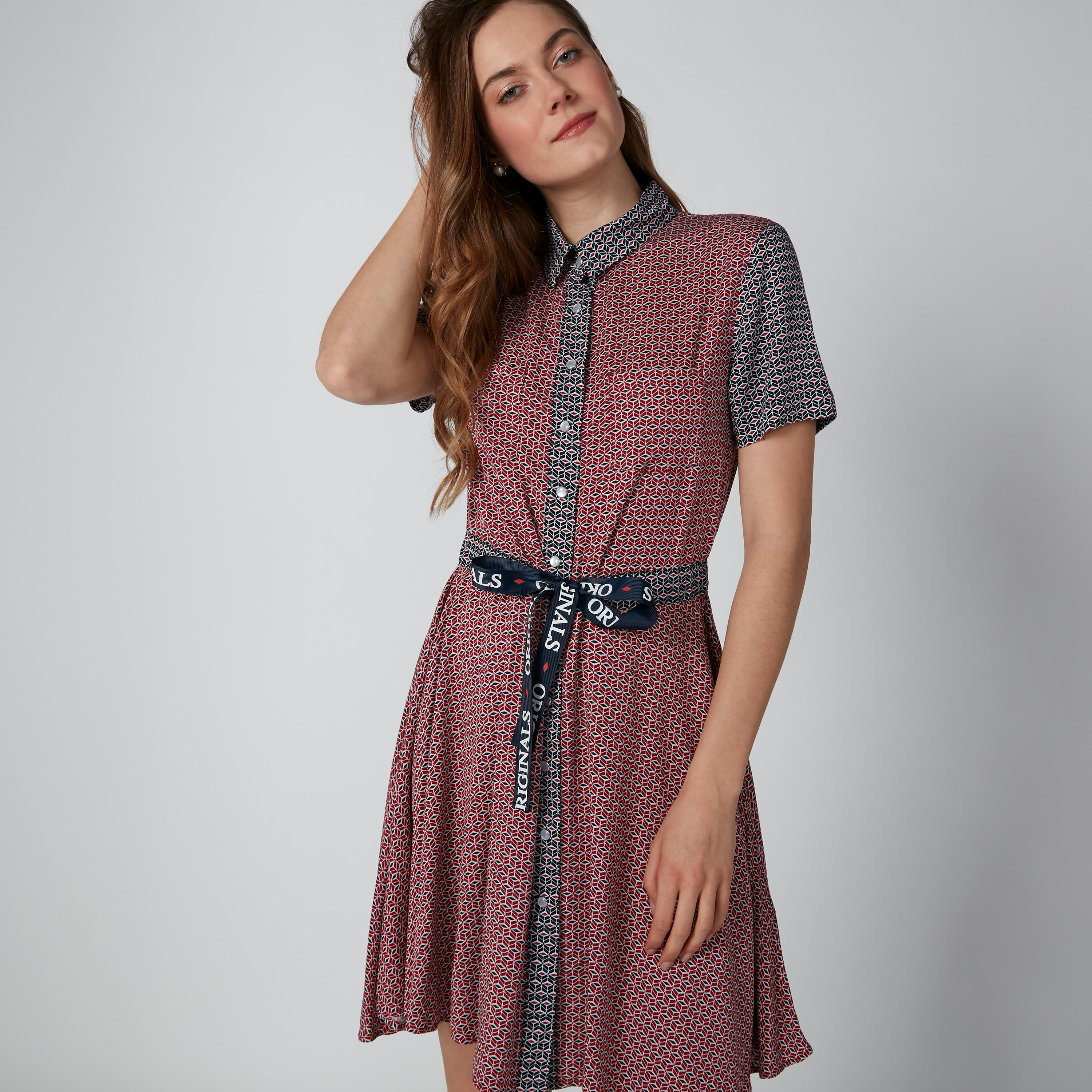 فستان قميص متوسط الطول بأكمام قصيرة وأربطة وطبعات من لي كوبر-women-clothing-dresses-image-3