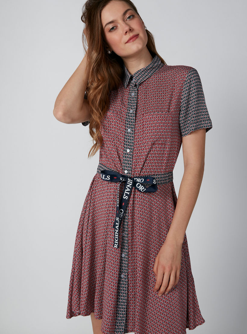 فستان قميص متوسط الطول بأكمام قصيرة وأربطة وطبعات من لي كوبر-women-clothing-dresses-image-3