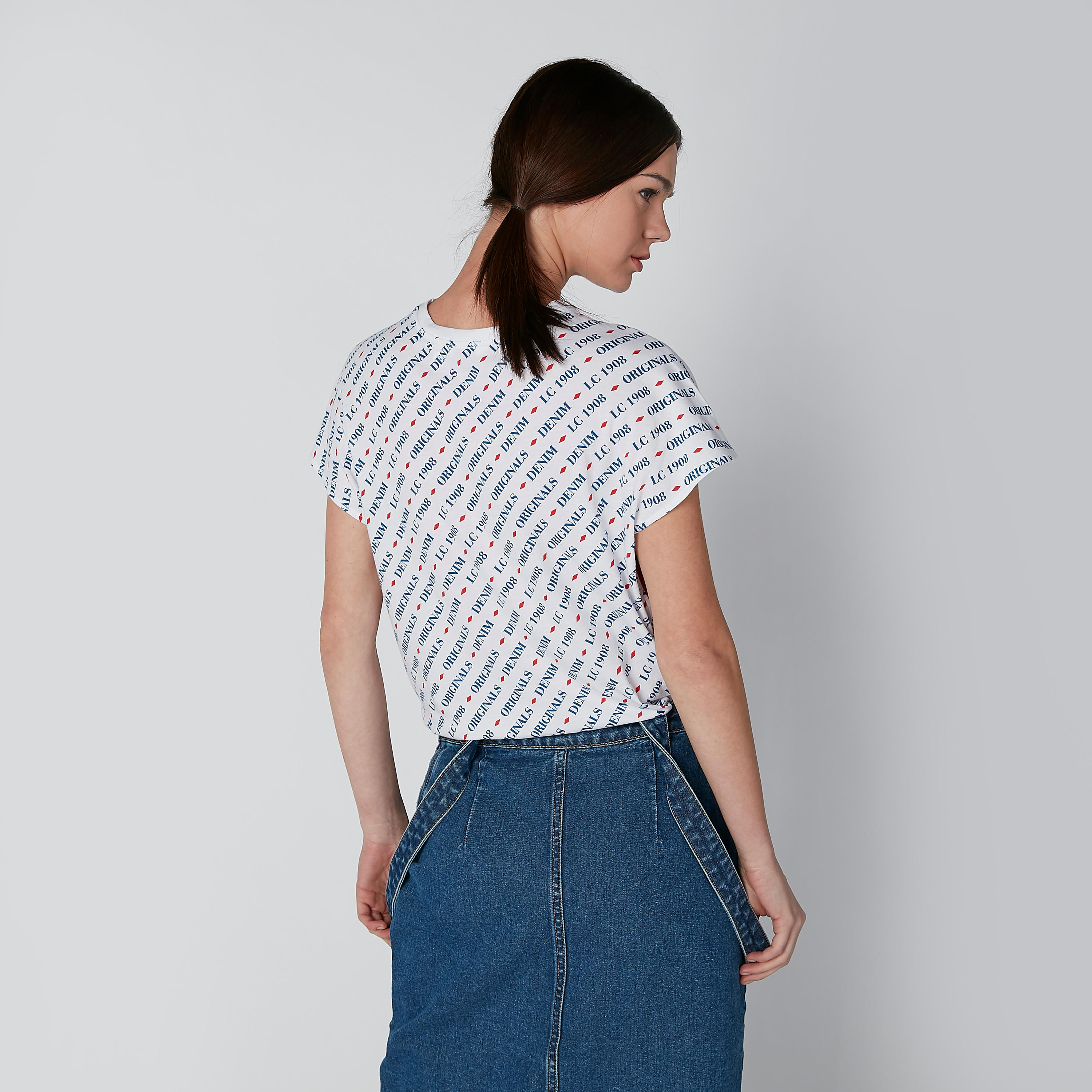 تيشيرت بأكمام كاب وشريطة وطبعات من لي كوبر-women-clothing-tshirts-image-3