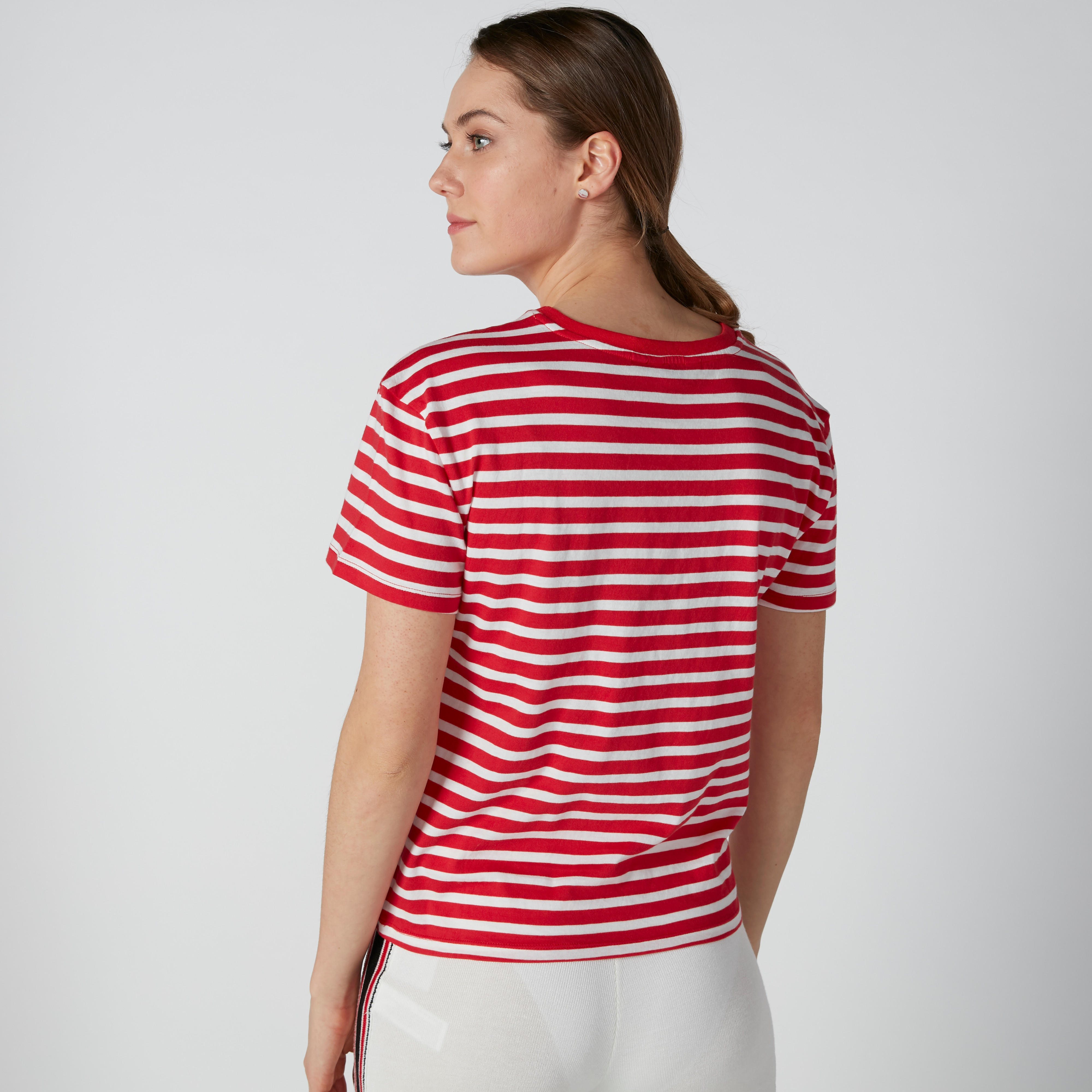 تيشيرت مستدام مقلّم من لي كوبر-women-clothing-tshirts-image-3