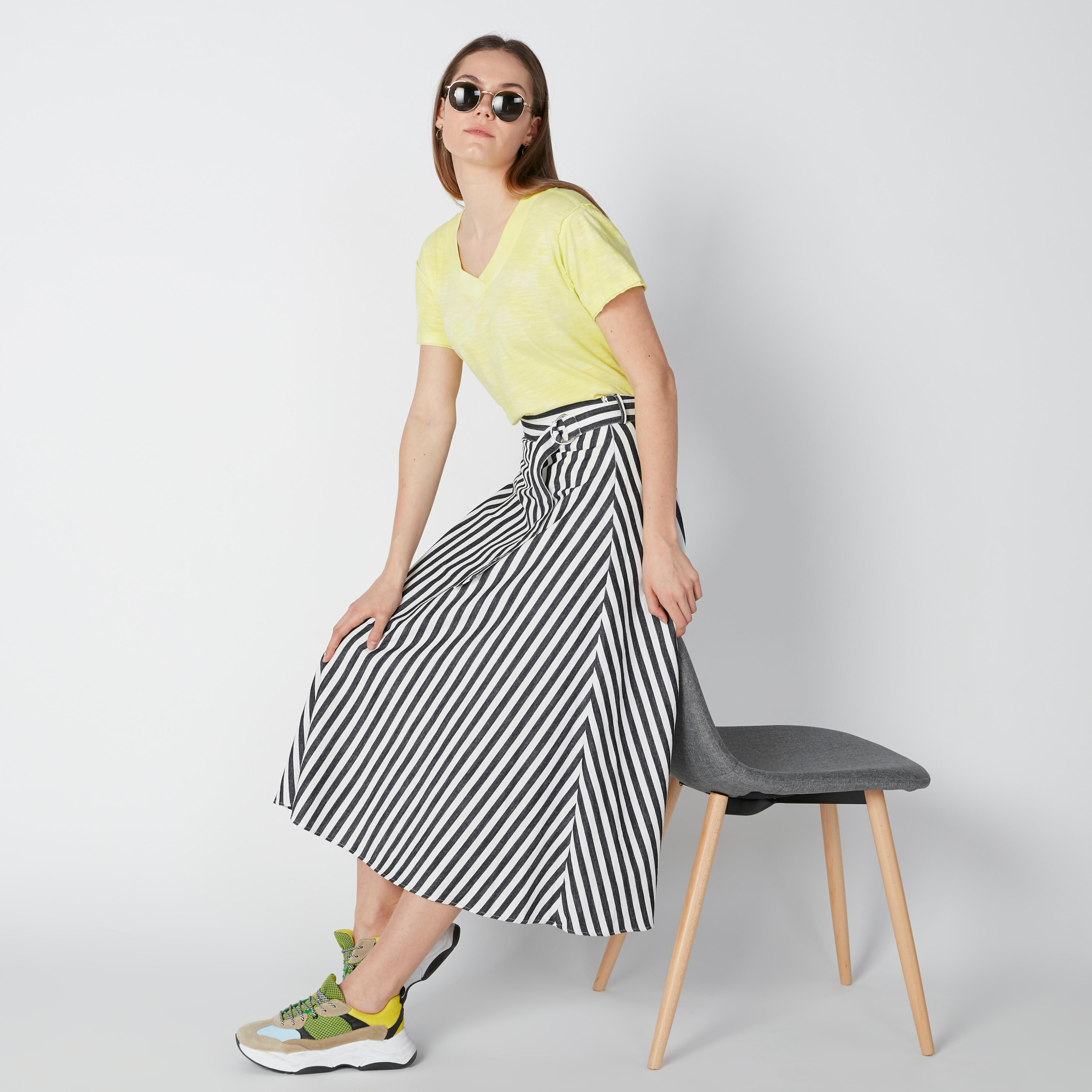تنورة إيه لاين مستدامة ميدي مقلّمة بحزام-women-clothing-bottoms-skirts-image-1