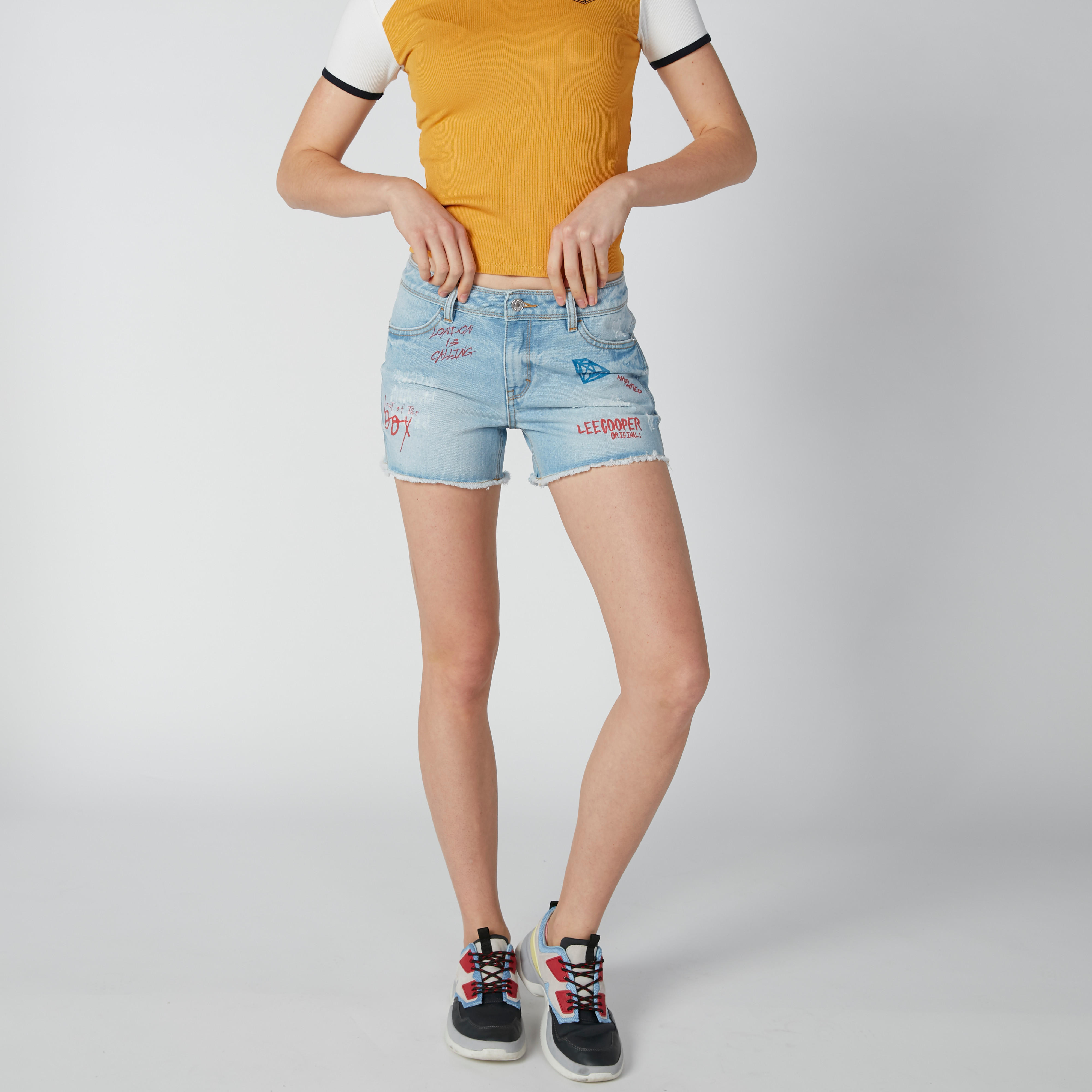 شورت مستدام دينم من لي كوبر-women-clothing-bottoms-shorts-image-5