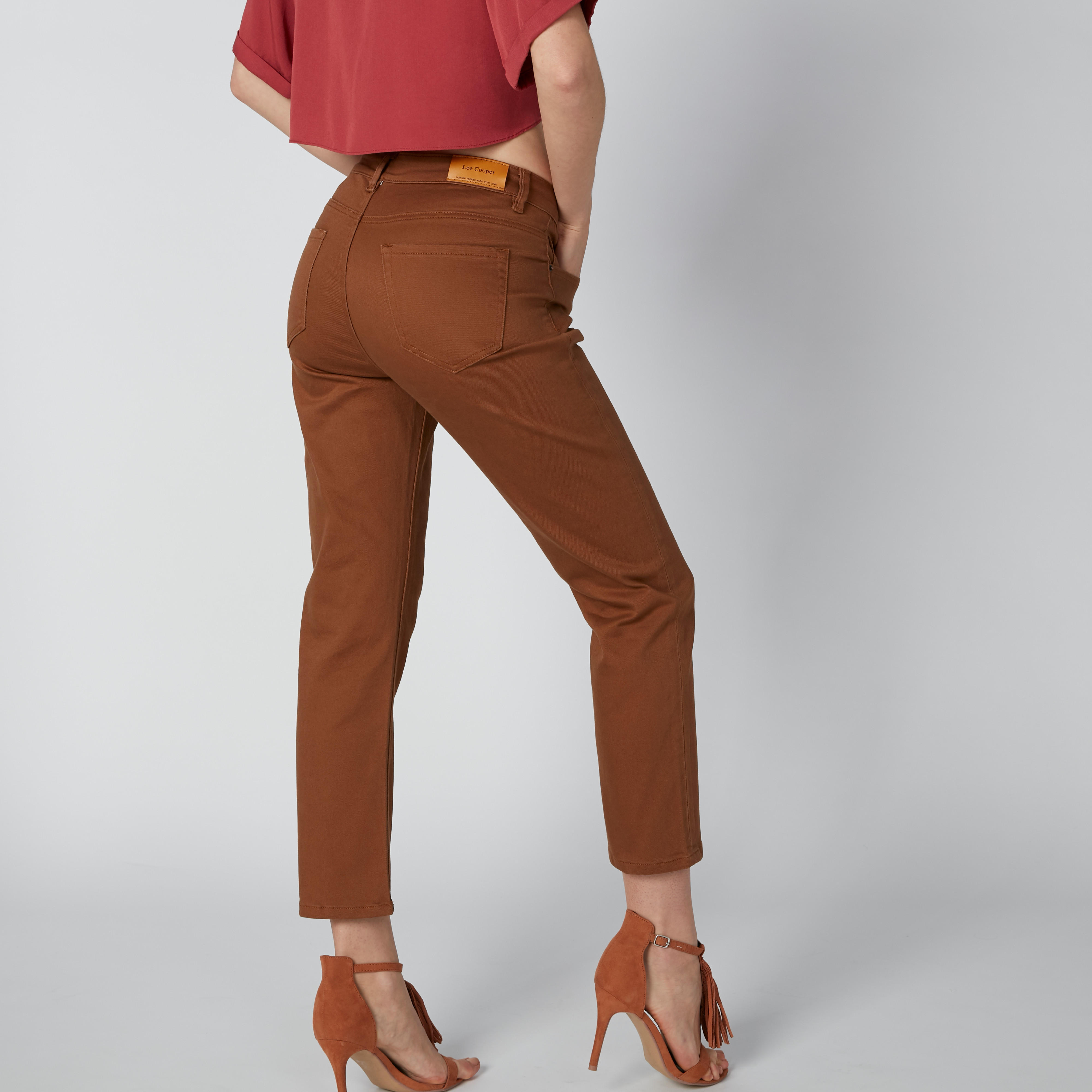 بنطلون مستدام جينز بخصر متوسط الارتفاع-women-clothing-bottoms-jeans-image-3
