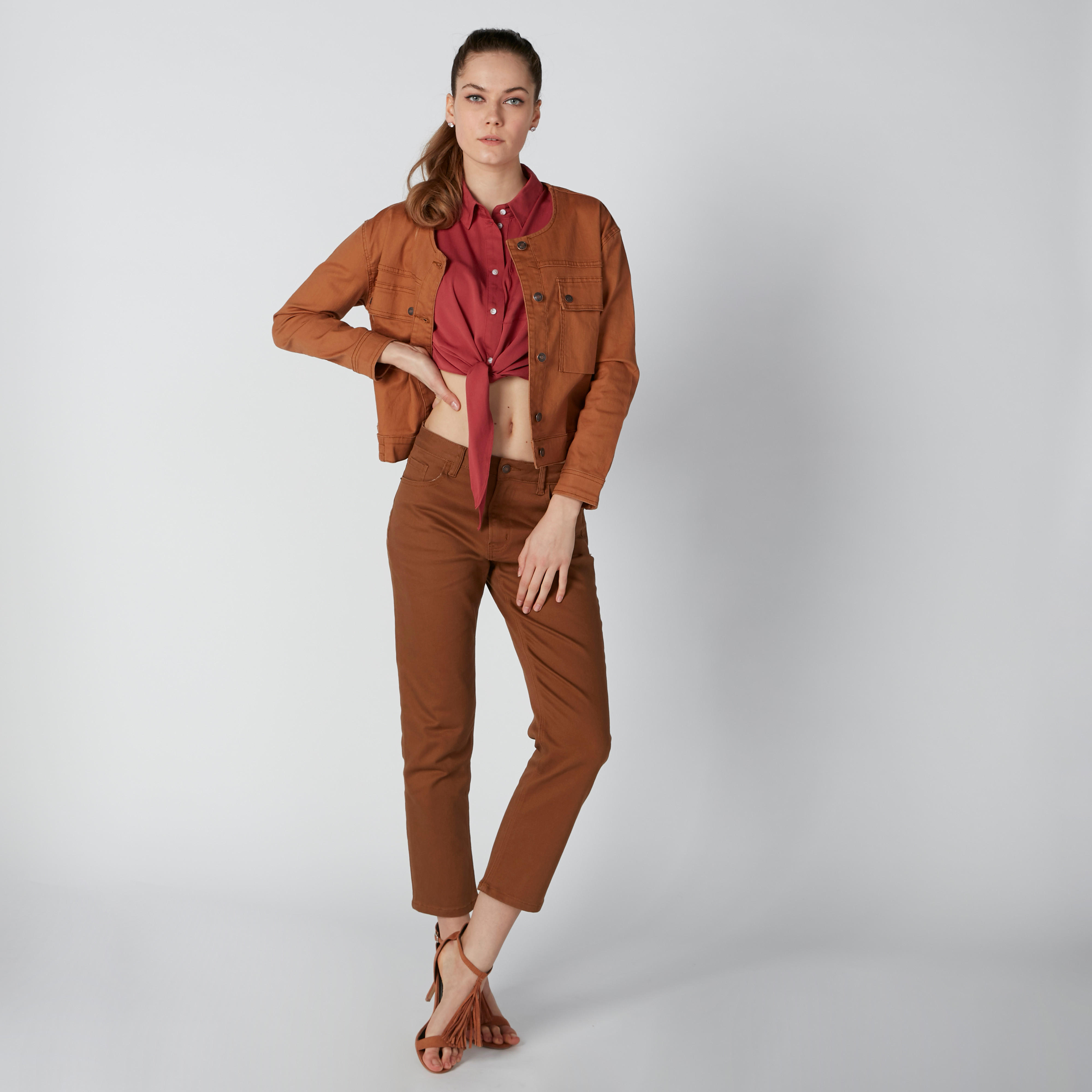 بنطلون مستدام جينز بخصر متوسط الارتفاع-women-clothing-bottoms-jeans-image-2