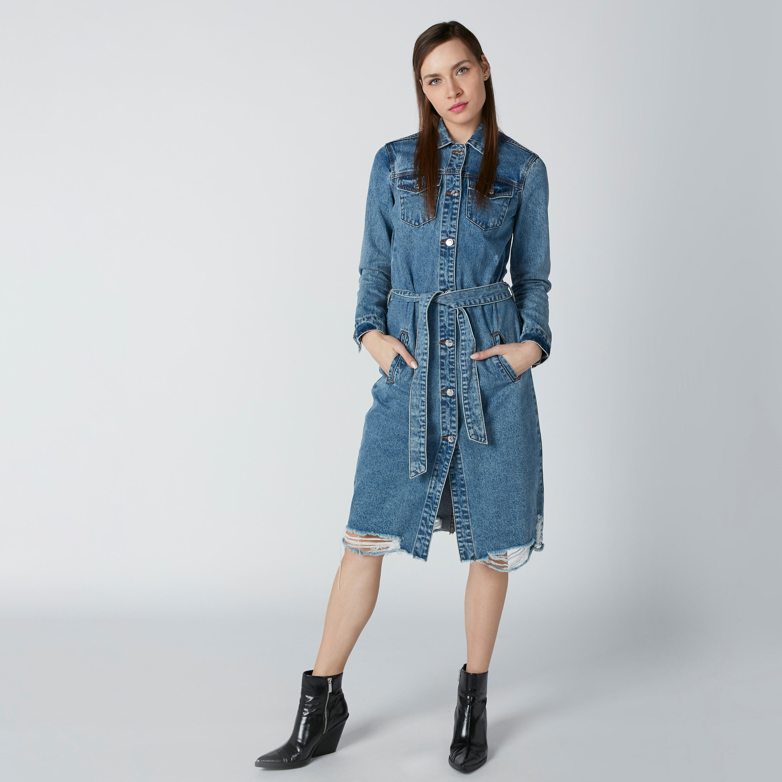 فستان قميص مستدام بتصميم ممّزق وجيوب-women-clothing-dresses-image-1