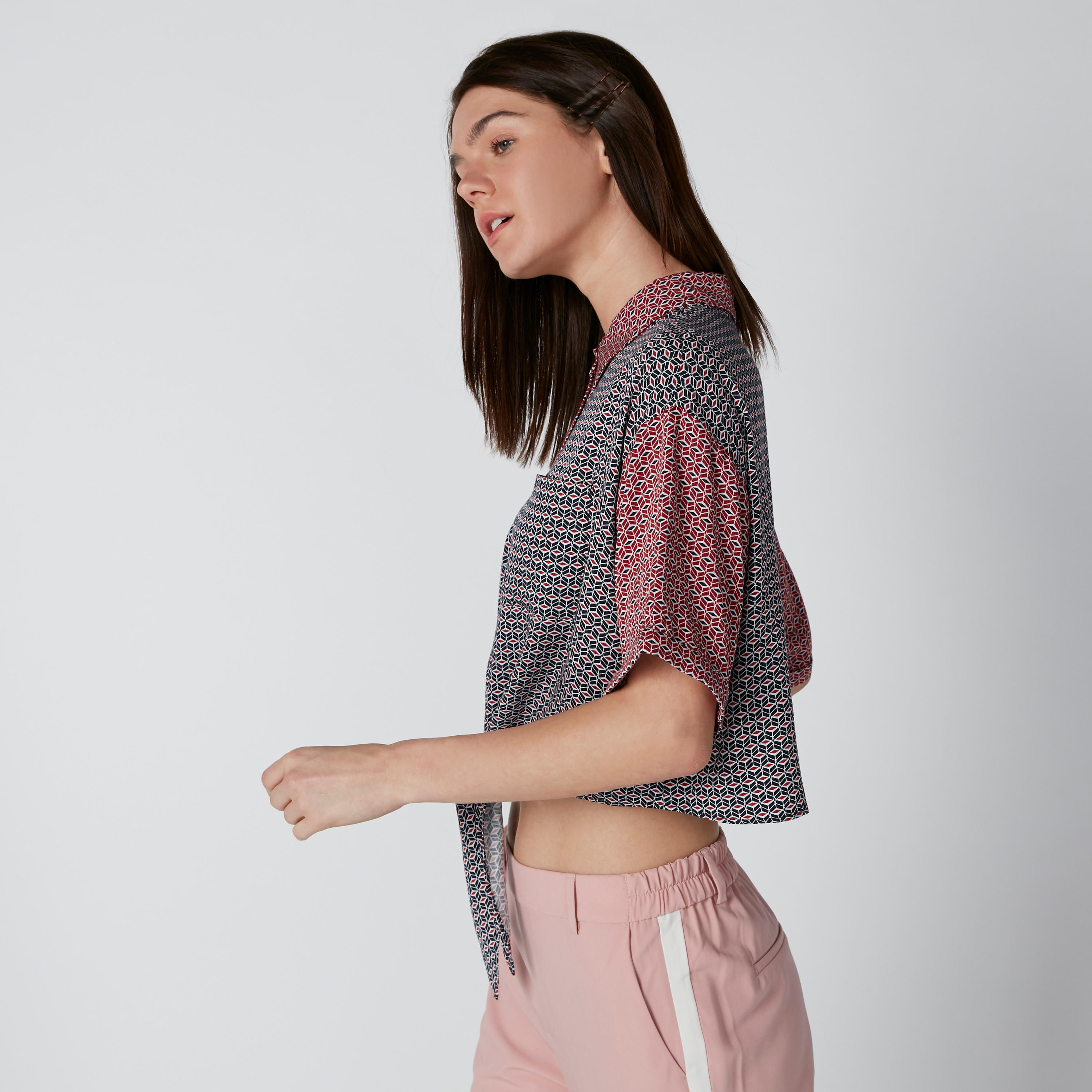 قميص قصير بتفاصيل معقودة وطبعات من لي كوبر-women-clothing-shirtsandblouses-shirts-image-4