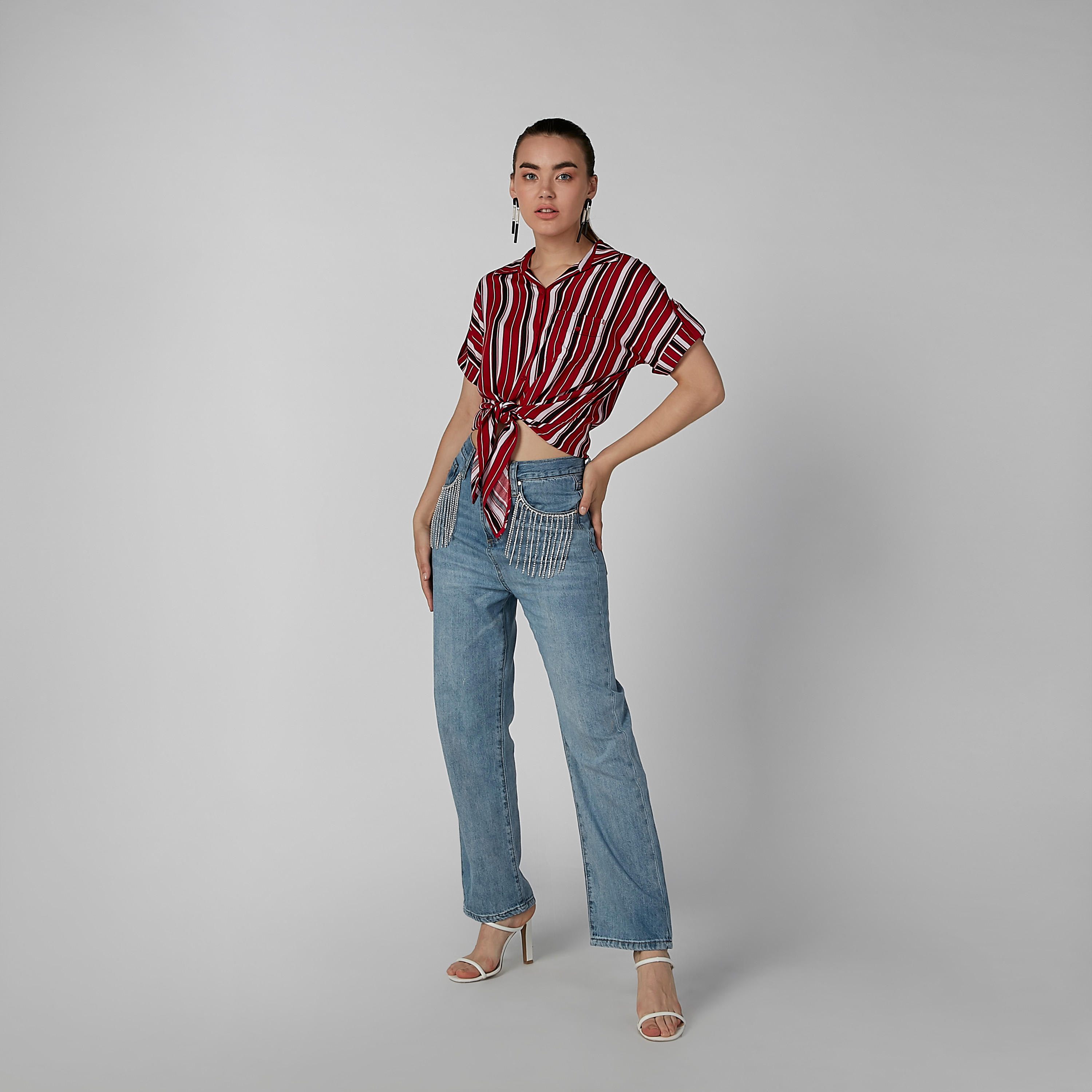 قميص مقلّم برباط وجيب على الصدر من لي كوبر-women-clothing-shirtsandblouses-shirts-image-2