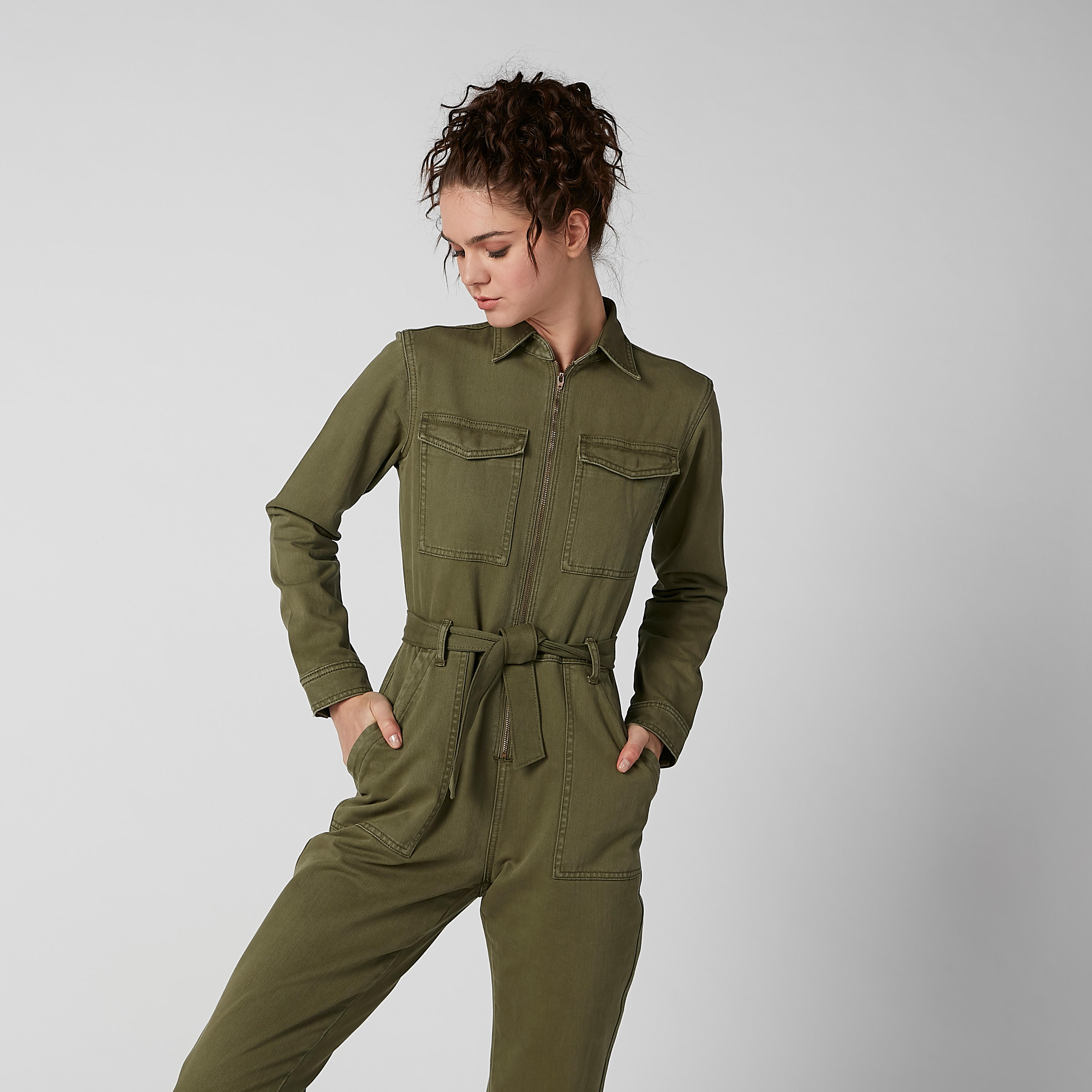 أفرول سادة بسحّاب إغلاق وأربطة من لي كوبر-women-clothing-jumpsuits-image-3