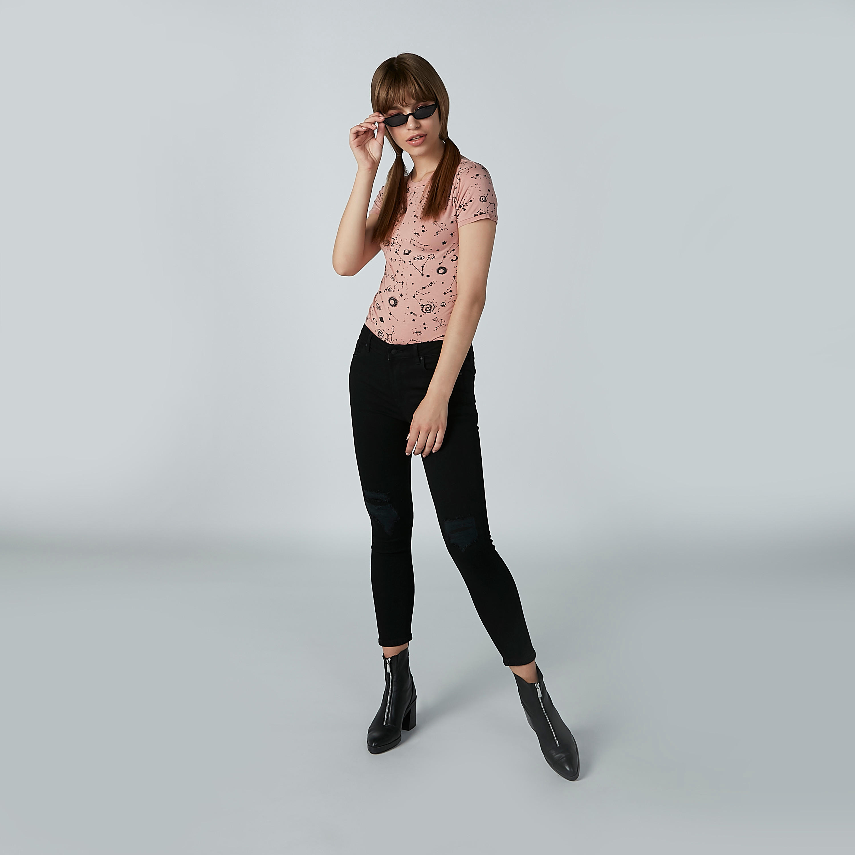 بنطال جينز بجيوب وحلقات للحزام-women-clothing-bottoms-jeans-image-5