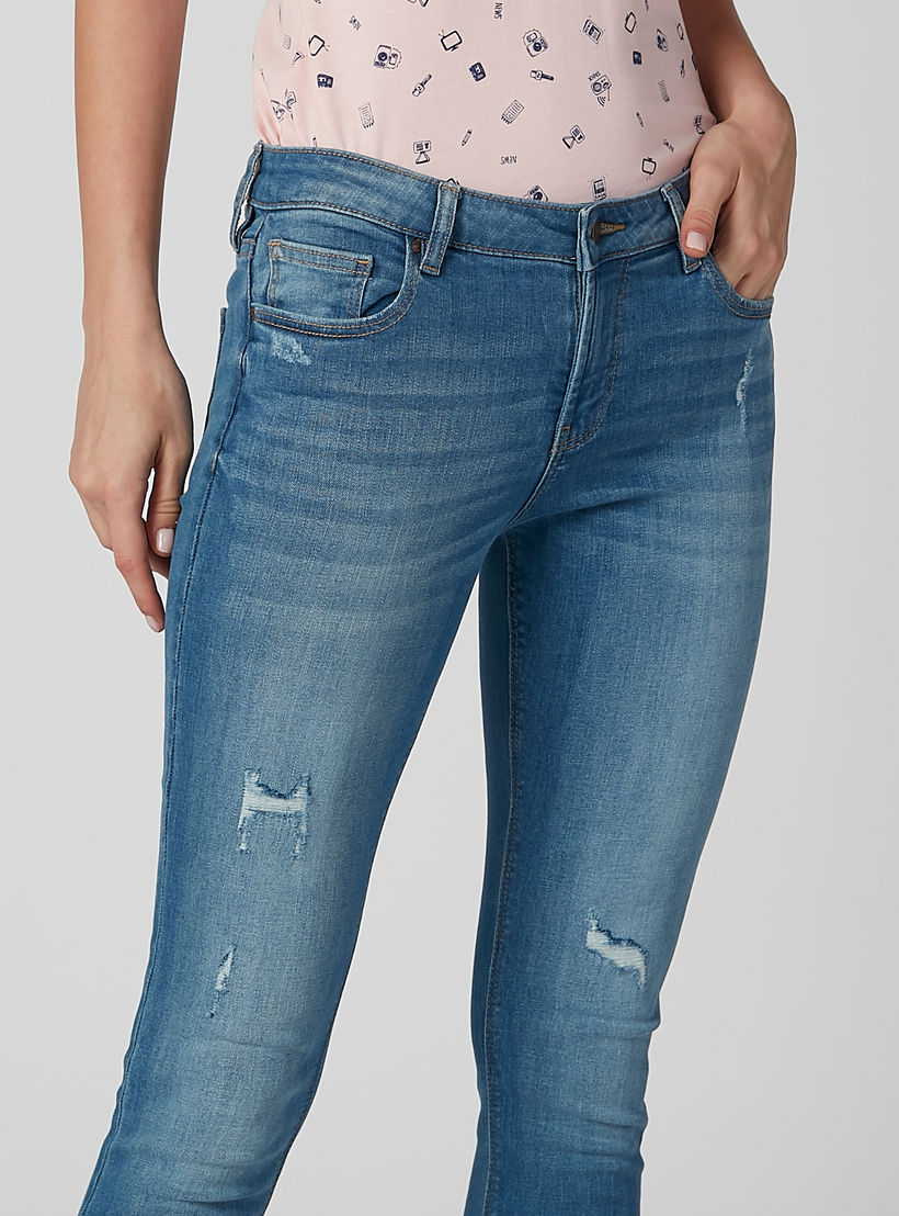 بنطال جينز ممزّق بجيوب وحلقات للحزام من لي كوبر-women-clothing-bottoms-jeans-image-4