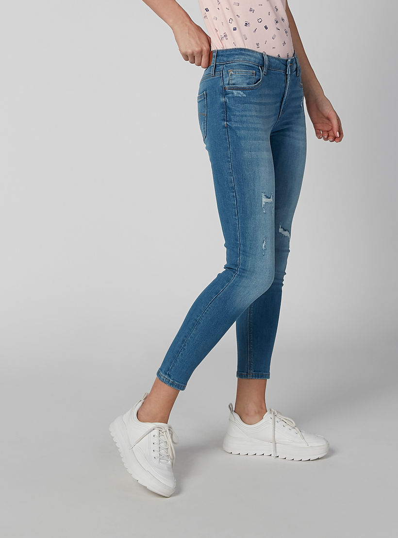 بنطال جينز ممزّق بجيوب وحلقات للحزام من لي كوبر-women-clothing-bottoms-jeans-image-5