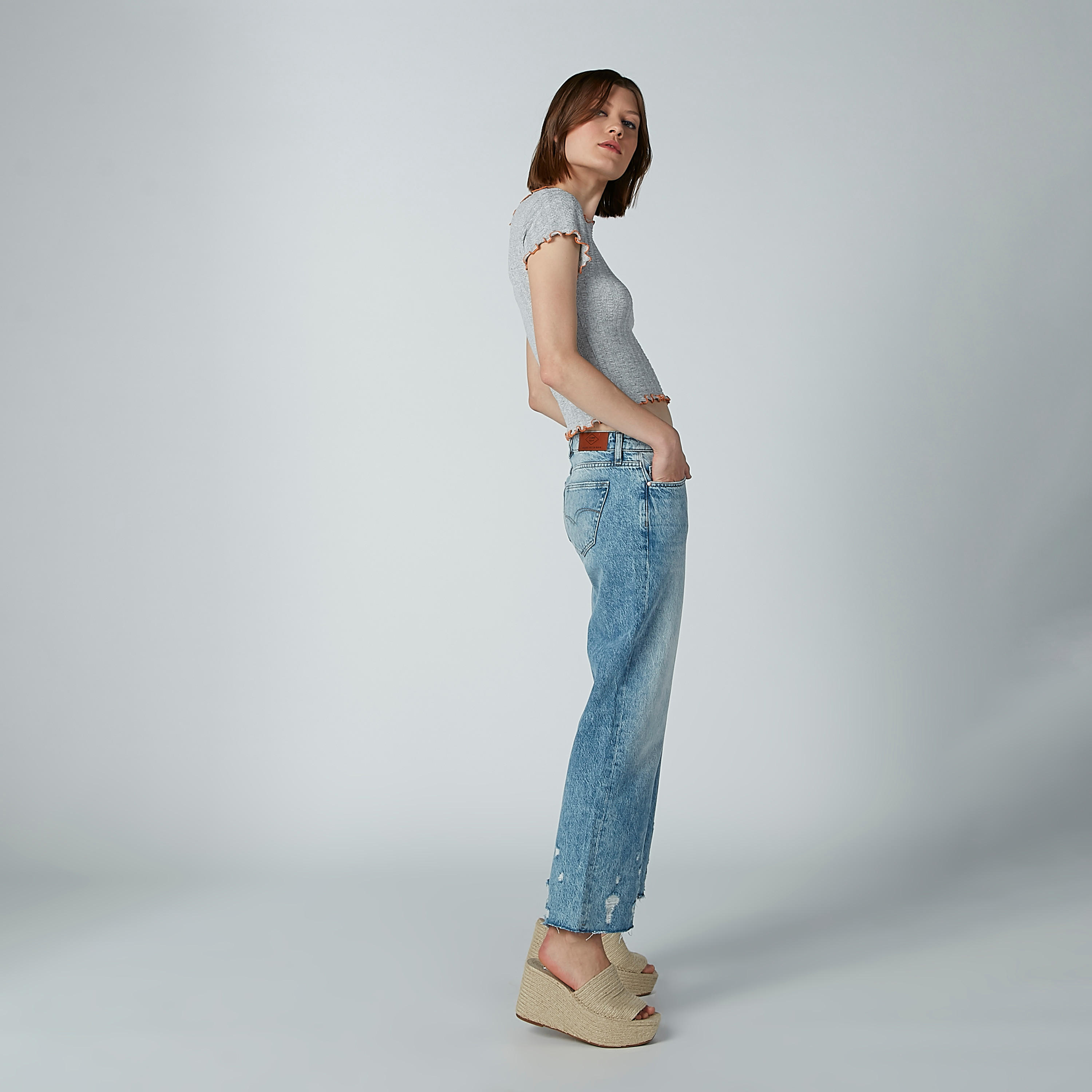 بنطال جينز ممزّق بجيوب وحلقات للحزام من لي كوبر-women-clothing-bottoms-jeans-image-3