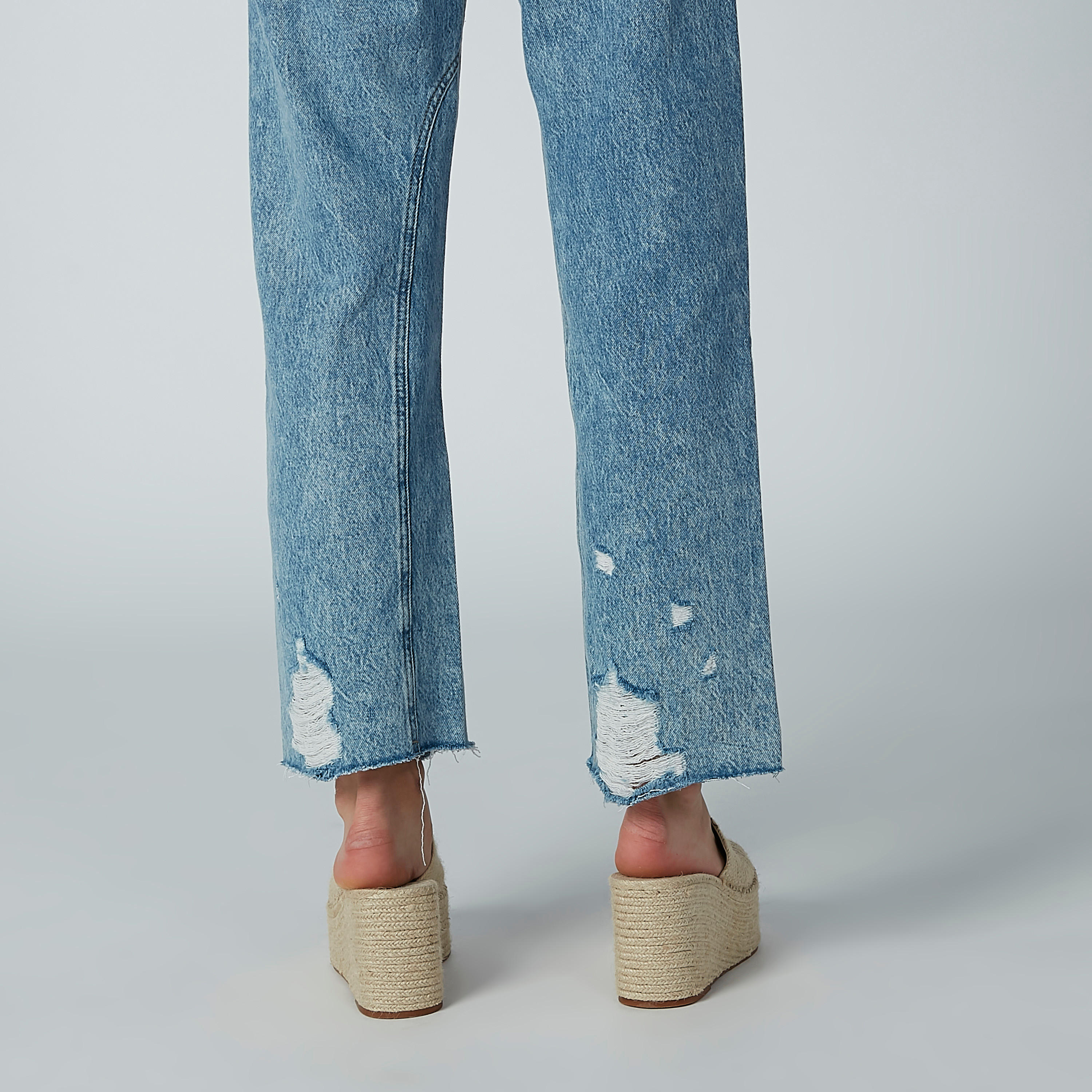 بنطال جينز ممزّق بجيوب وحلقات للحزام من لي كوبر-women-clothing-bottoms-jeans-image-6
