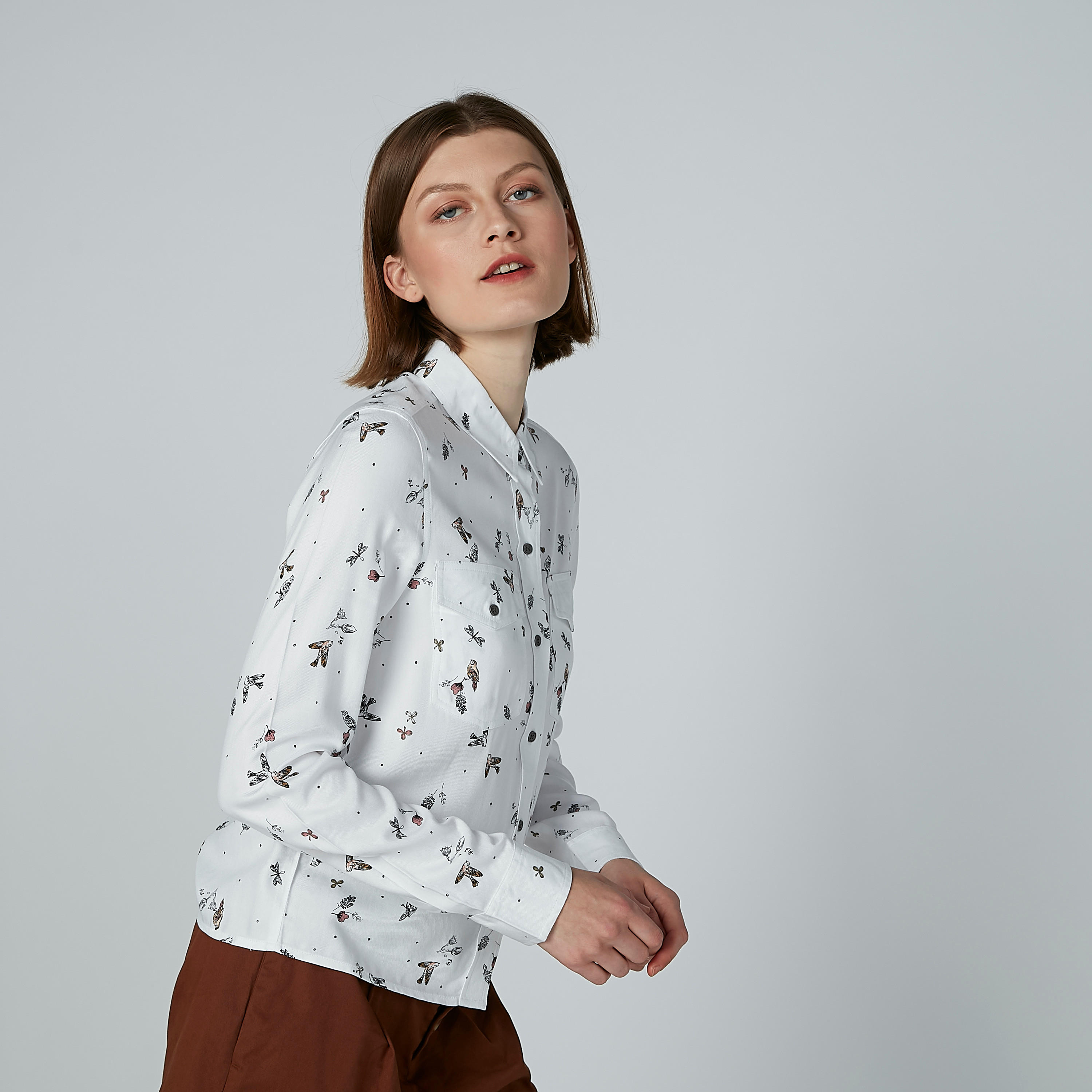 قميص بأكمام طويلة وجيب على الصدر وطبعات من لي كوبر-women-clothing-shirtsandblouses-shirts-image-4