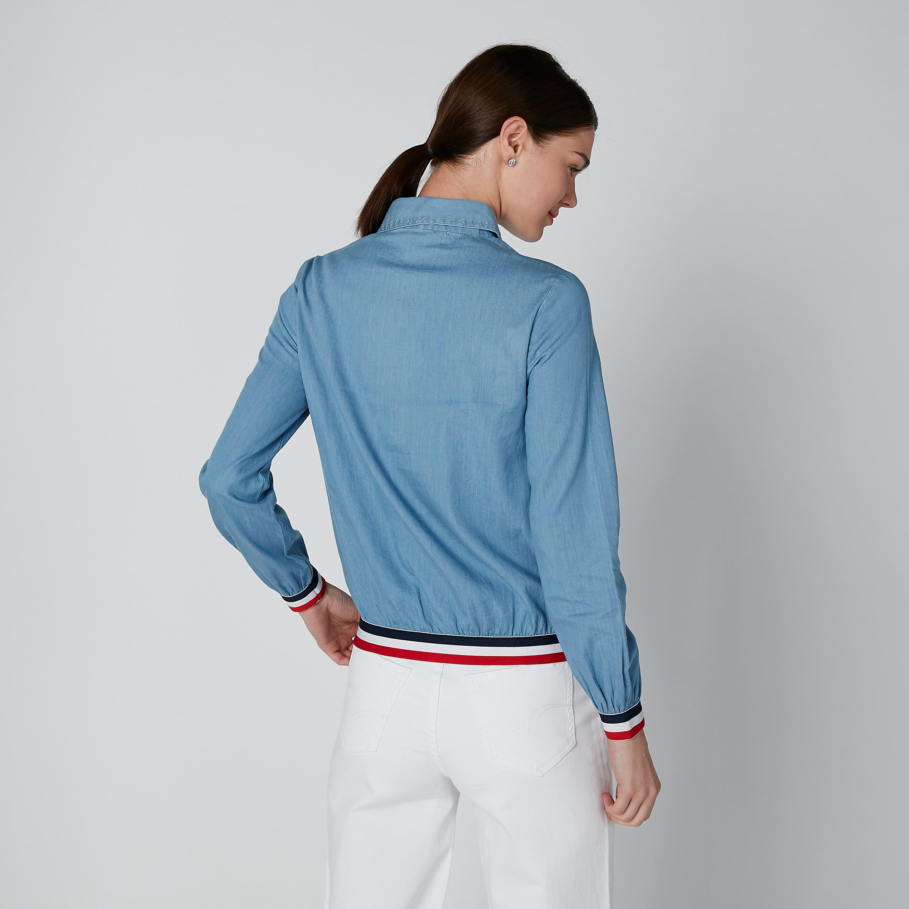 جاكيت بومبر سادة بأكمام طويلة وسحّاب من لي كوبر-women-winterwear-coatsandjackets-jackets-image-2