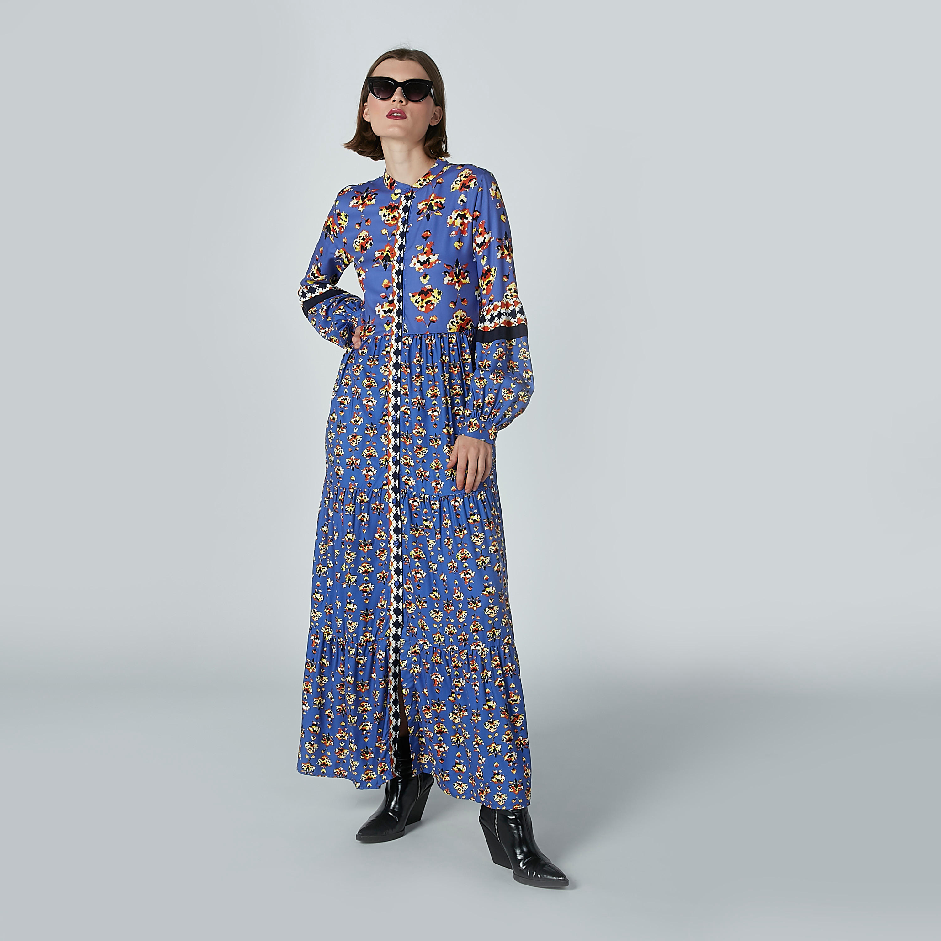 فستان إيه لاين طويل بأكمام طويلة وفتحة جانبية وطبعات من لي كوبر-women-clothing-dresses-image-1