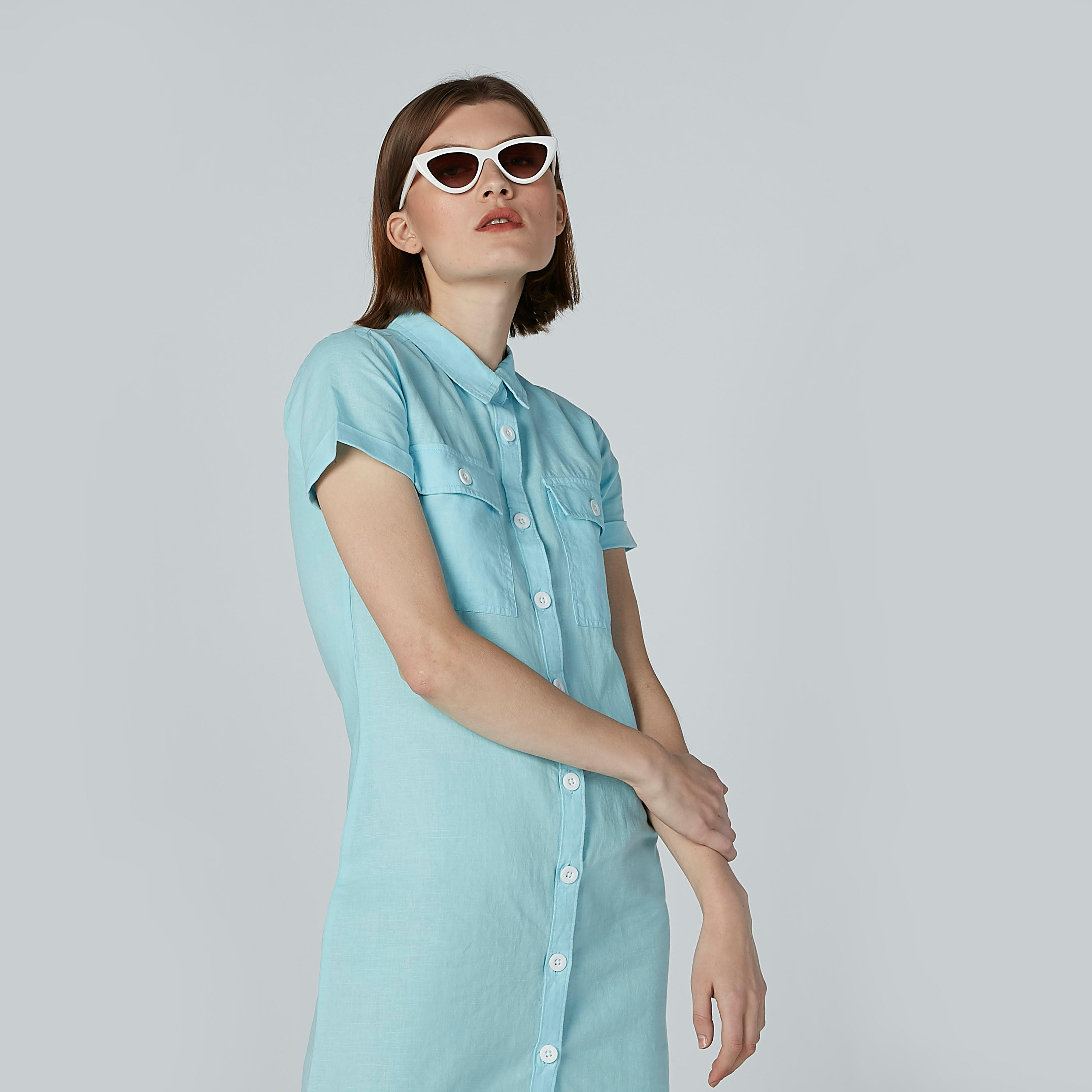 فستان قميص سادة متوسط الطول بجيوب من لي كوبر-women-clothing-dresses-image-1