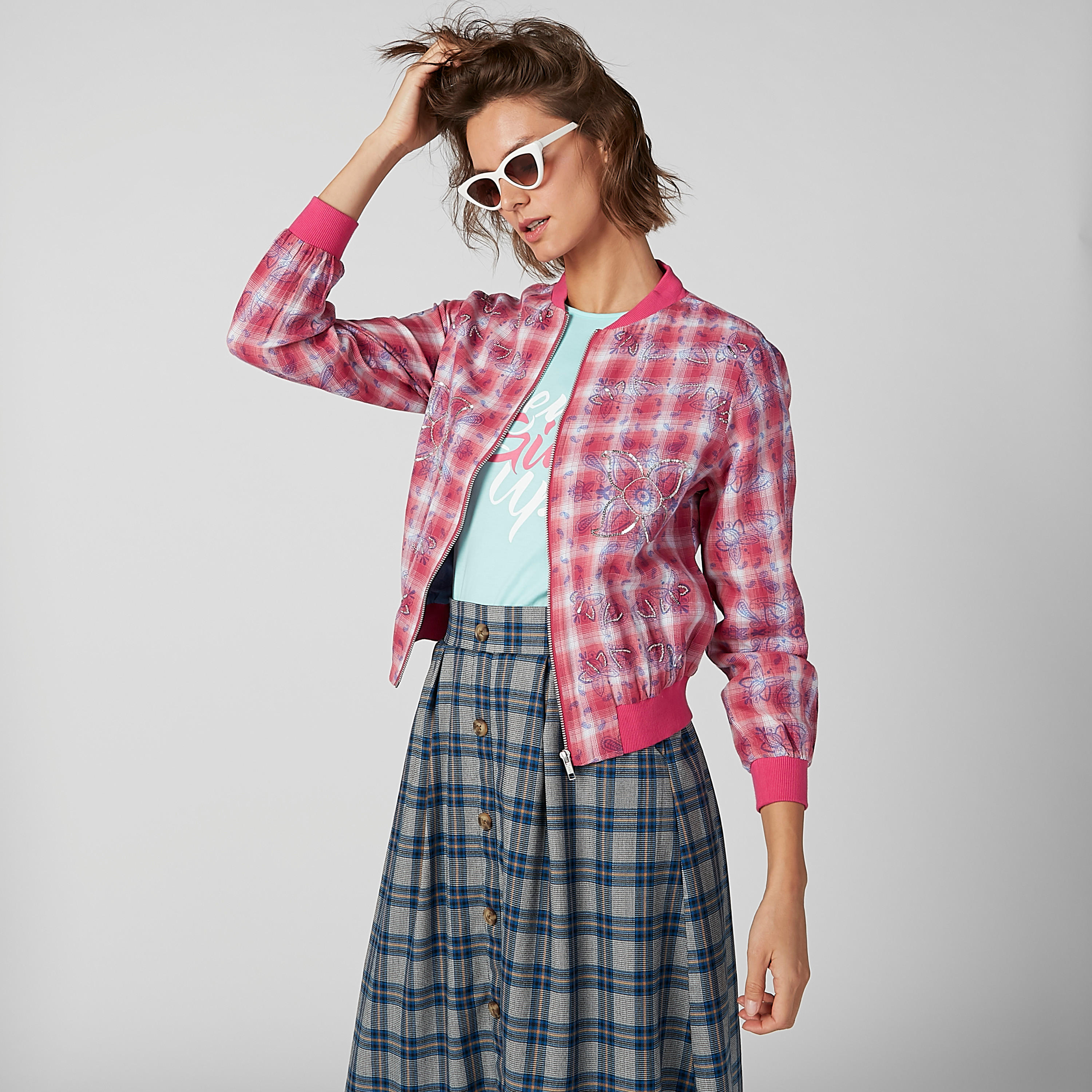 جاكيت بومبر كاروهات بأكمام طويلة-women-winterwear-coatsandjackets-jackets-image-1