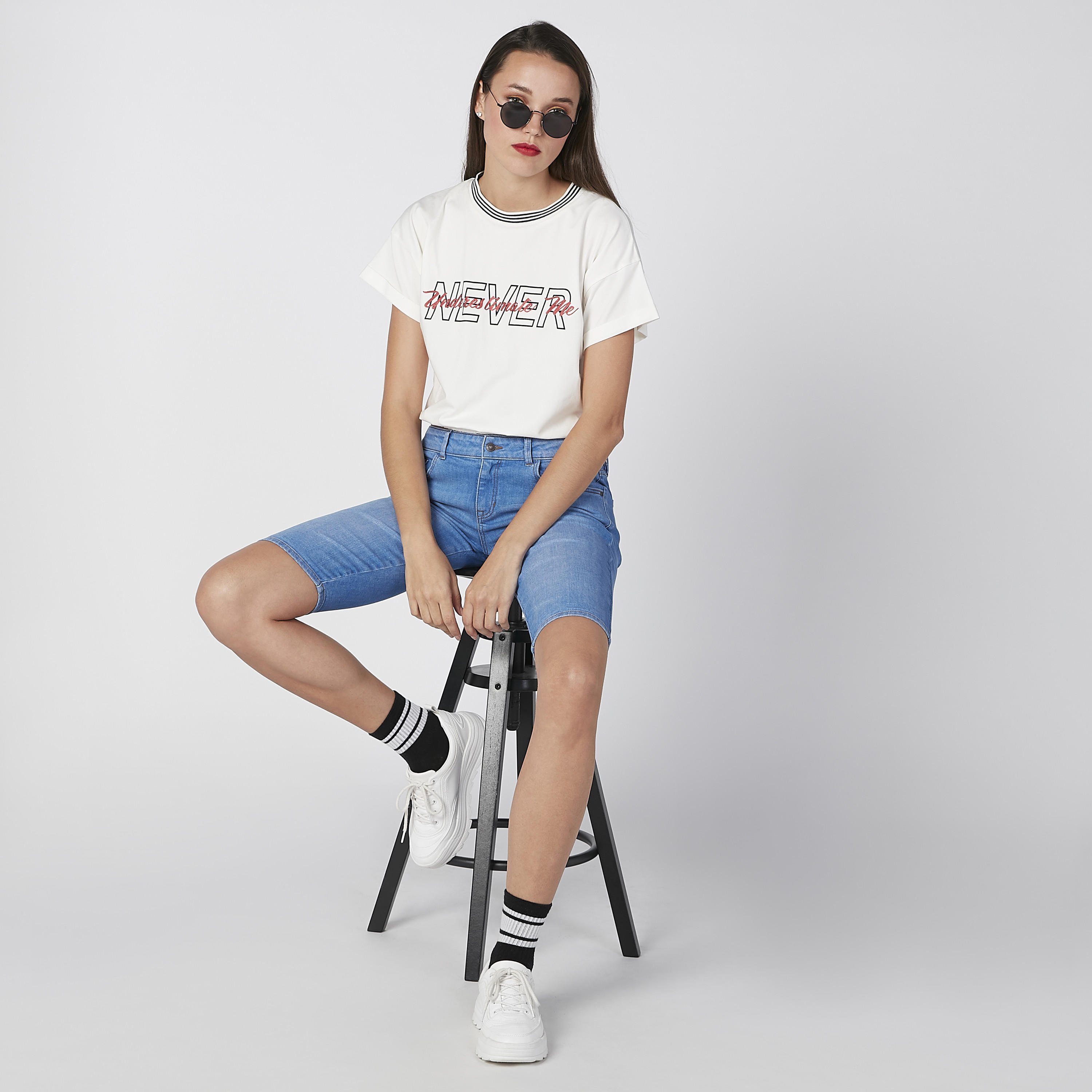 شورت دينم بجيوب من لي كوبر-women-clothing-bottoms-jeans-image-3