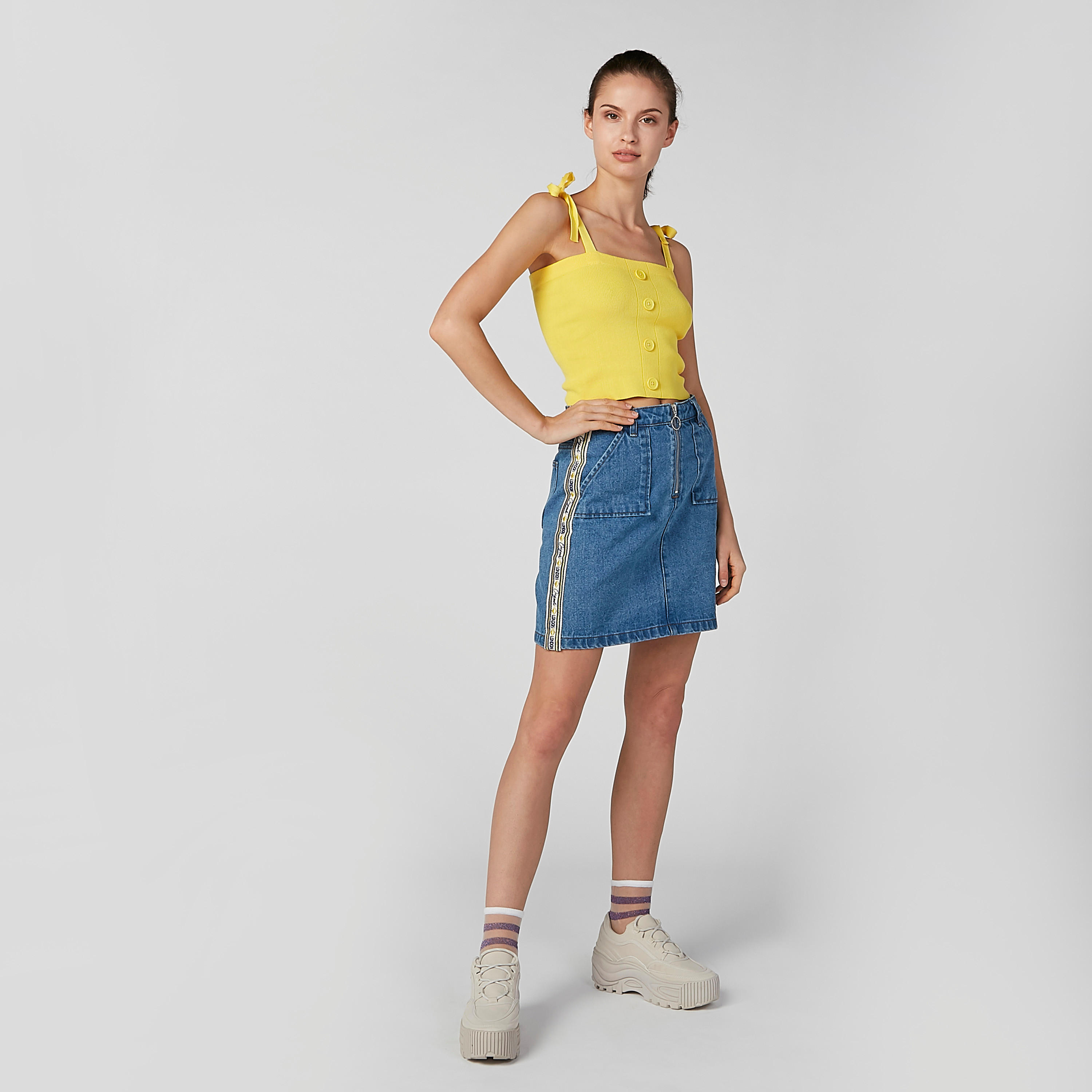 تنورة دينم بجيوب وشريطة من لي كوبر-women-clothing-bottoms-skirts-image-4
