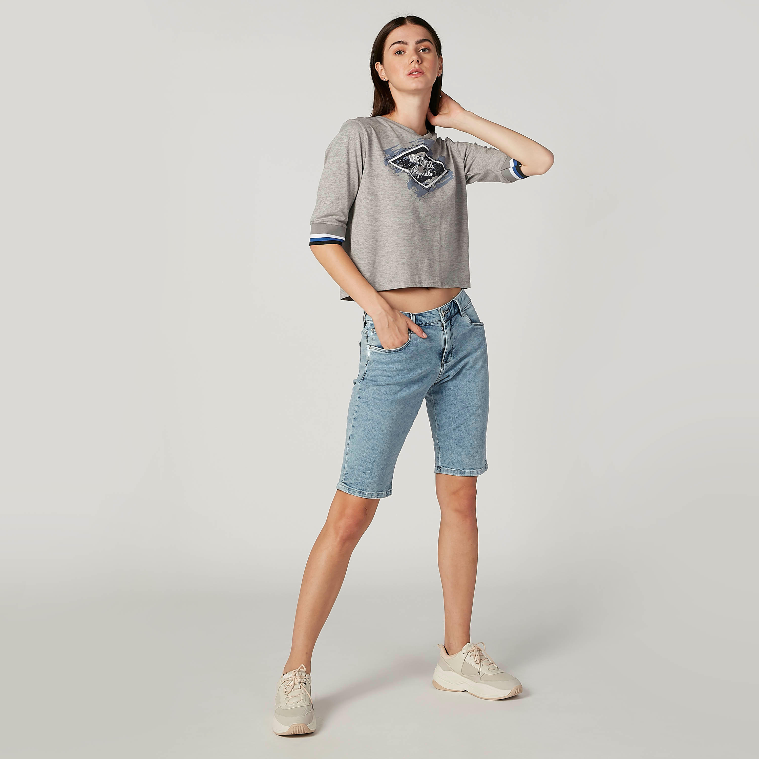 تيشيرت مستدام بأكمام 3/4 وطبعات من لي كوبر-women-clothing-tshirts-image-2