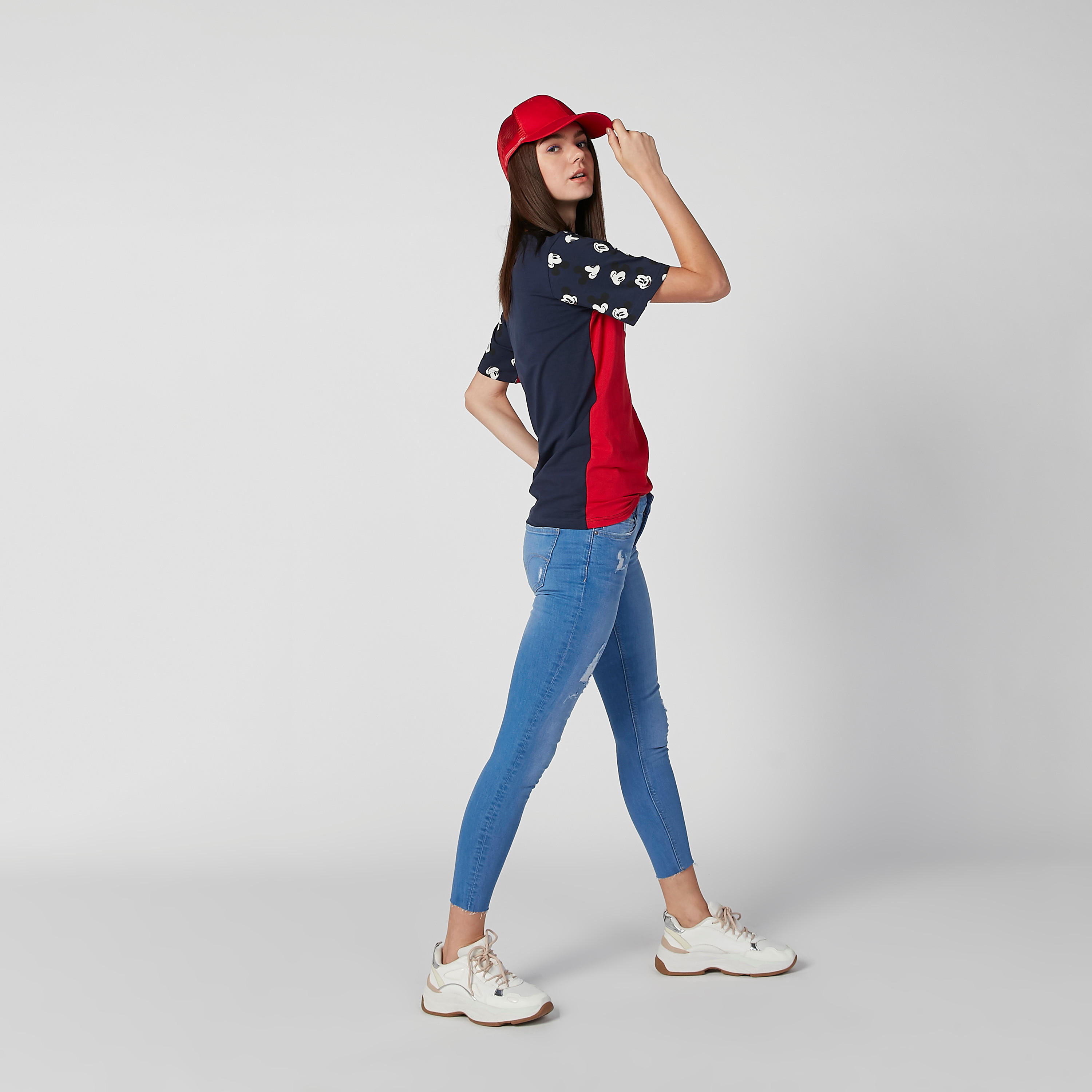 بنطلون جيز ممزّق مام فيت بخصر مرتفعبتفاصيل جيوب وحلقات حزام من لي كوبر-women-clothing-bottoms-jeans-image-3