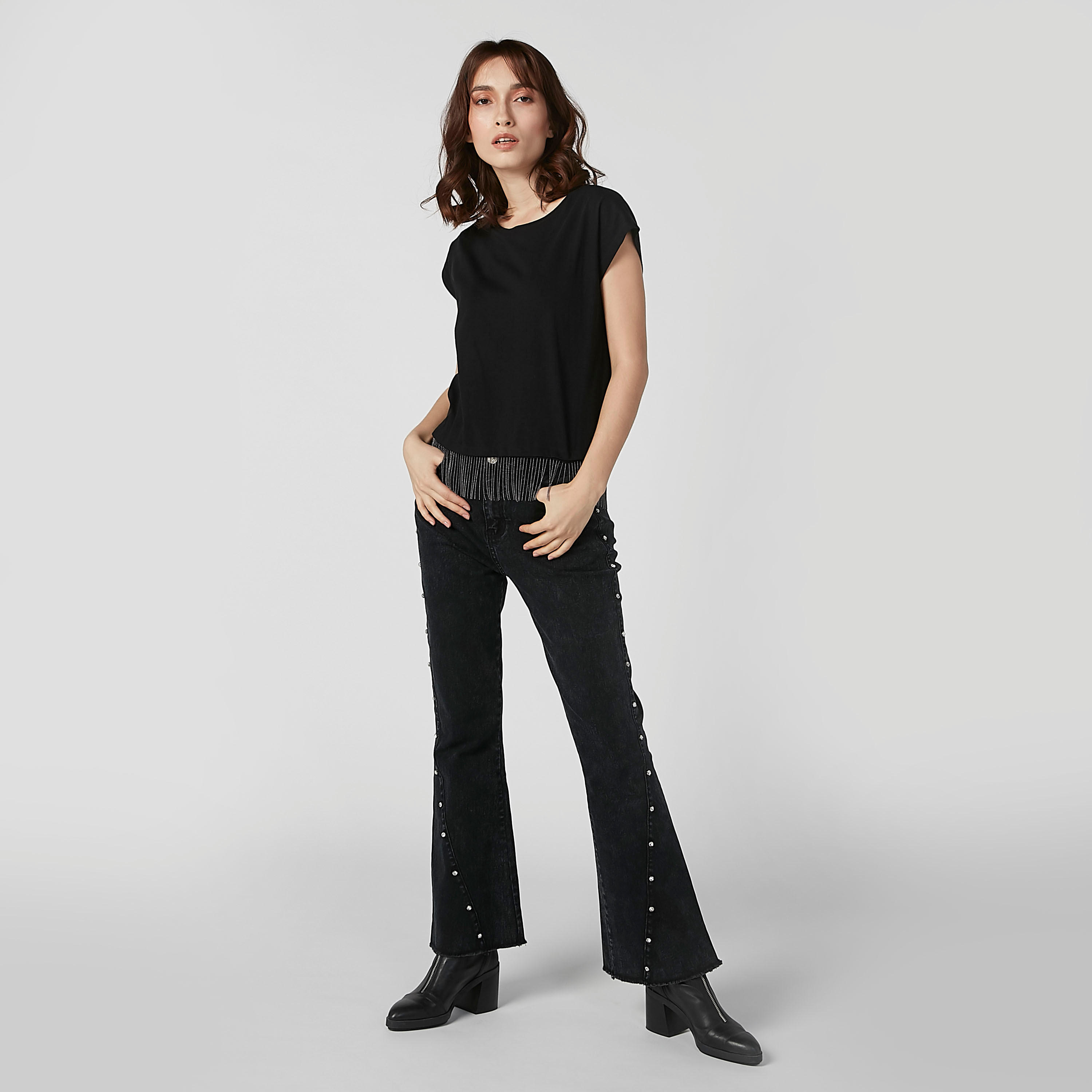 بلوزة سادة بياقة مستديرة وشراشيب-women-clothing-tshirts-image-3