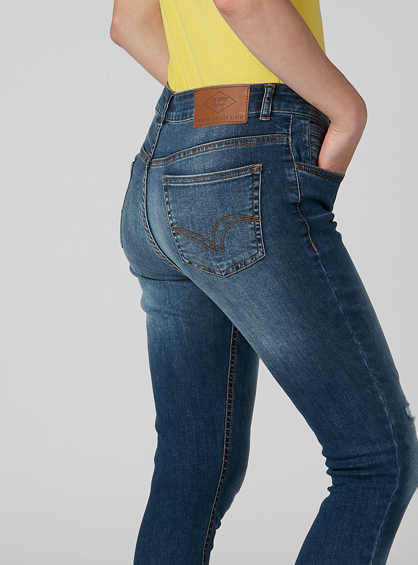 بنطال جينز طويل مضلّع بجيوب من لي كوبر-women-clothing-bottoms-jeans-image-5