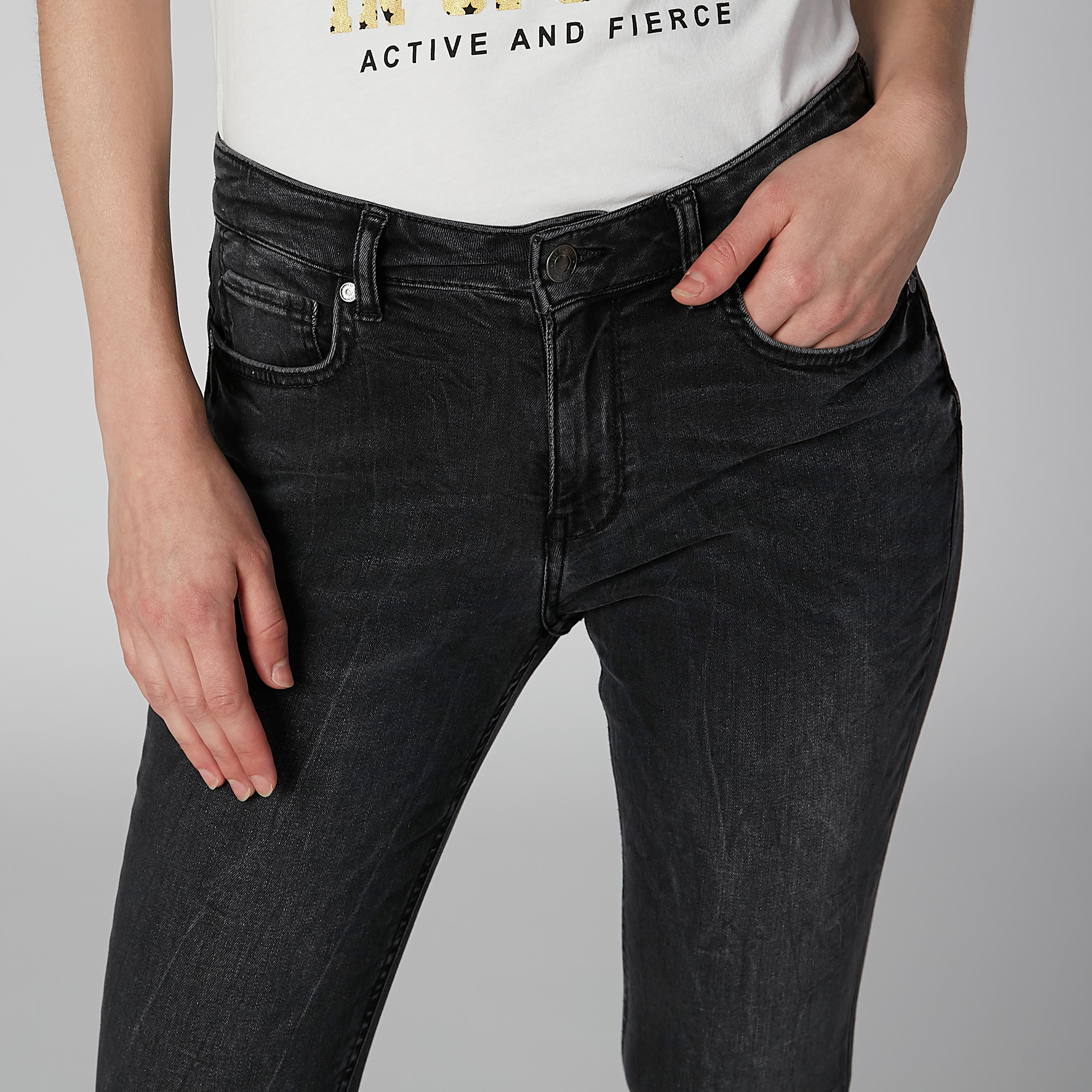 بنطال جينز بجيوب من لي كوبر-women-clothing-bottoms-jeans-image-3