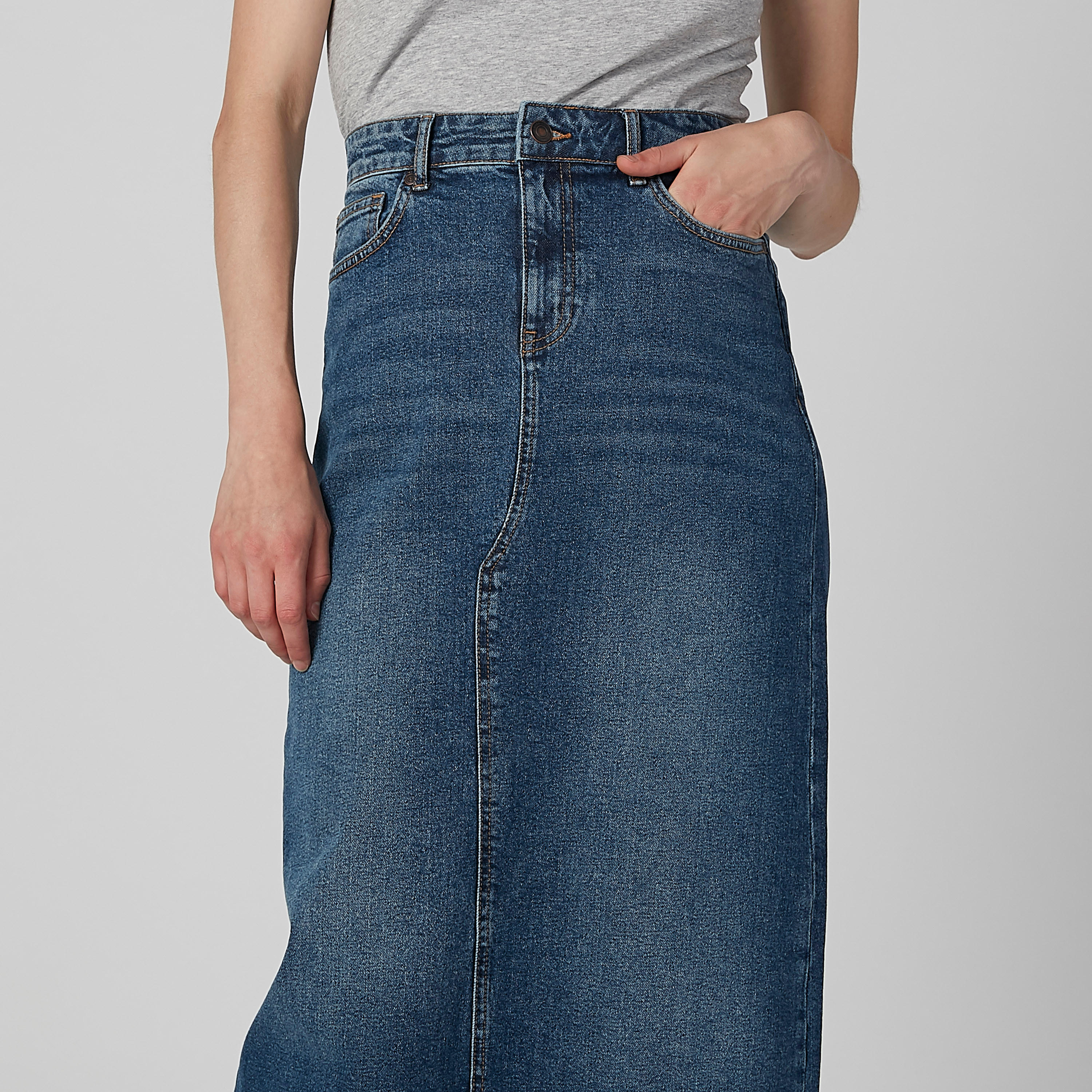 تنورة دينم طويلة بجيوب وفتحة أمامية من لي كوبر-women-clothing-bottoms-skirts-image-3