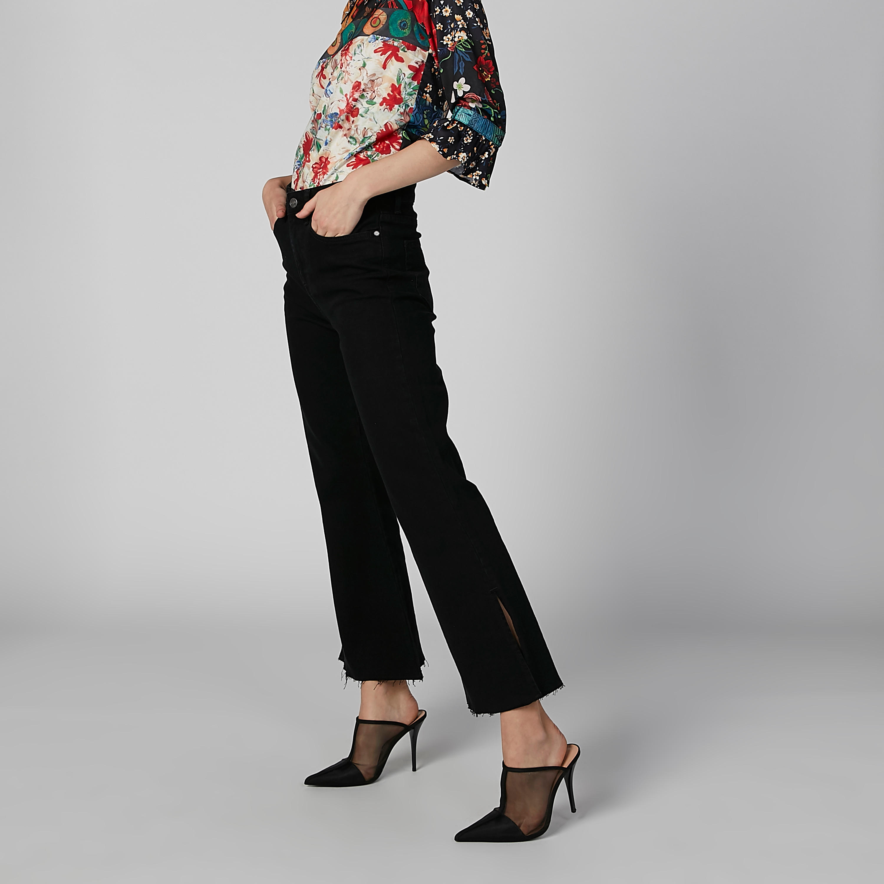 بنطال جينز قصة بوت كات بجيوب من لي كوبر-women-clothing-bottoms-jeans-image-4