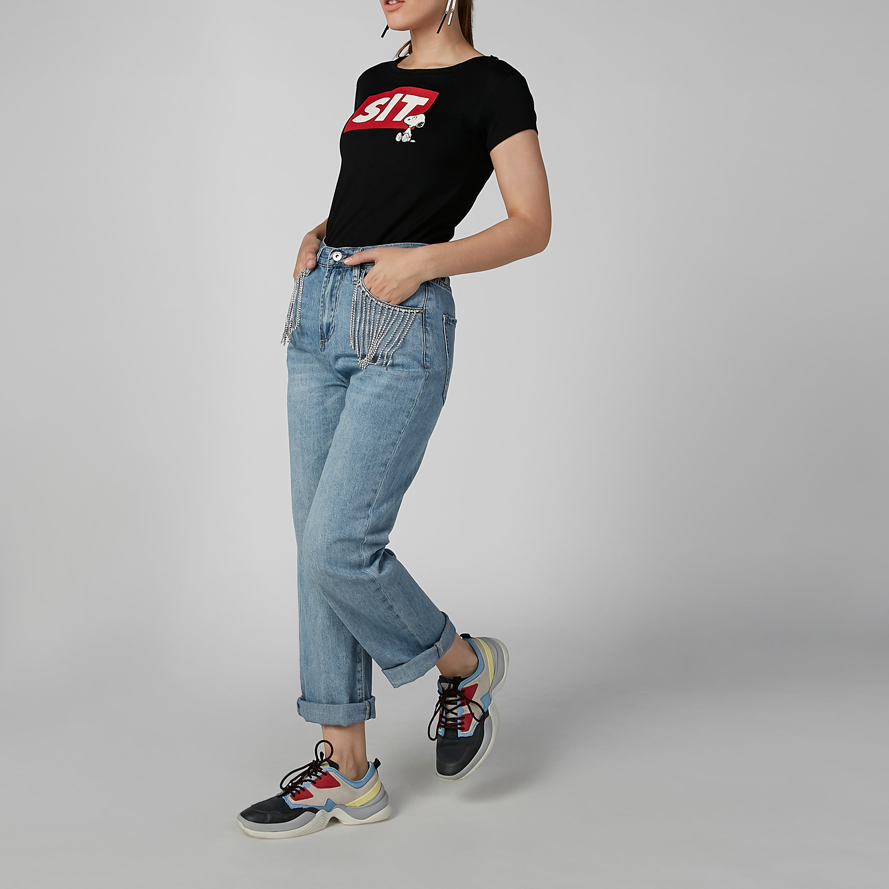 بنطلون مستدام جينز مرصّع بخصر مرتفع -women-clothing-bottoms-jeans-image-5