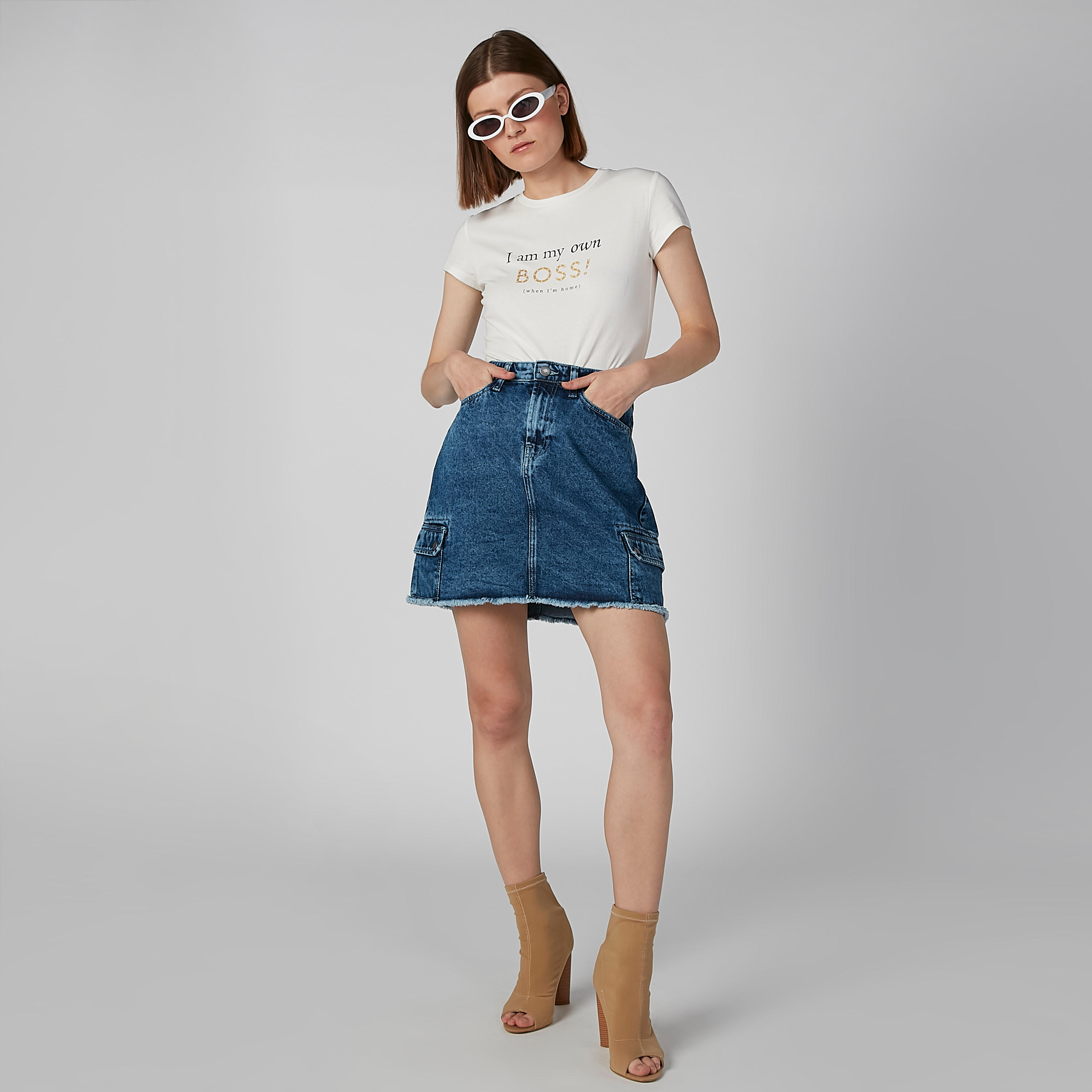 تنورة مستدامة بقصّة سليم وخصر متوسط الارتفاع وجيوب-women-clothing-bottoms-skirts-image-3