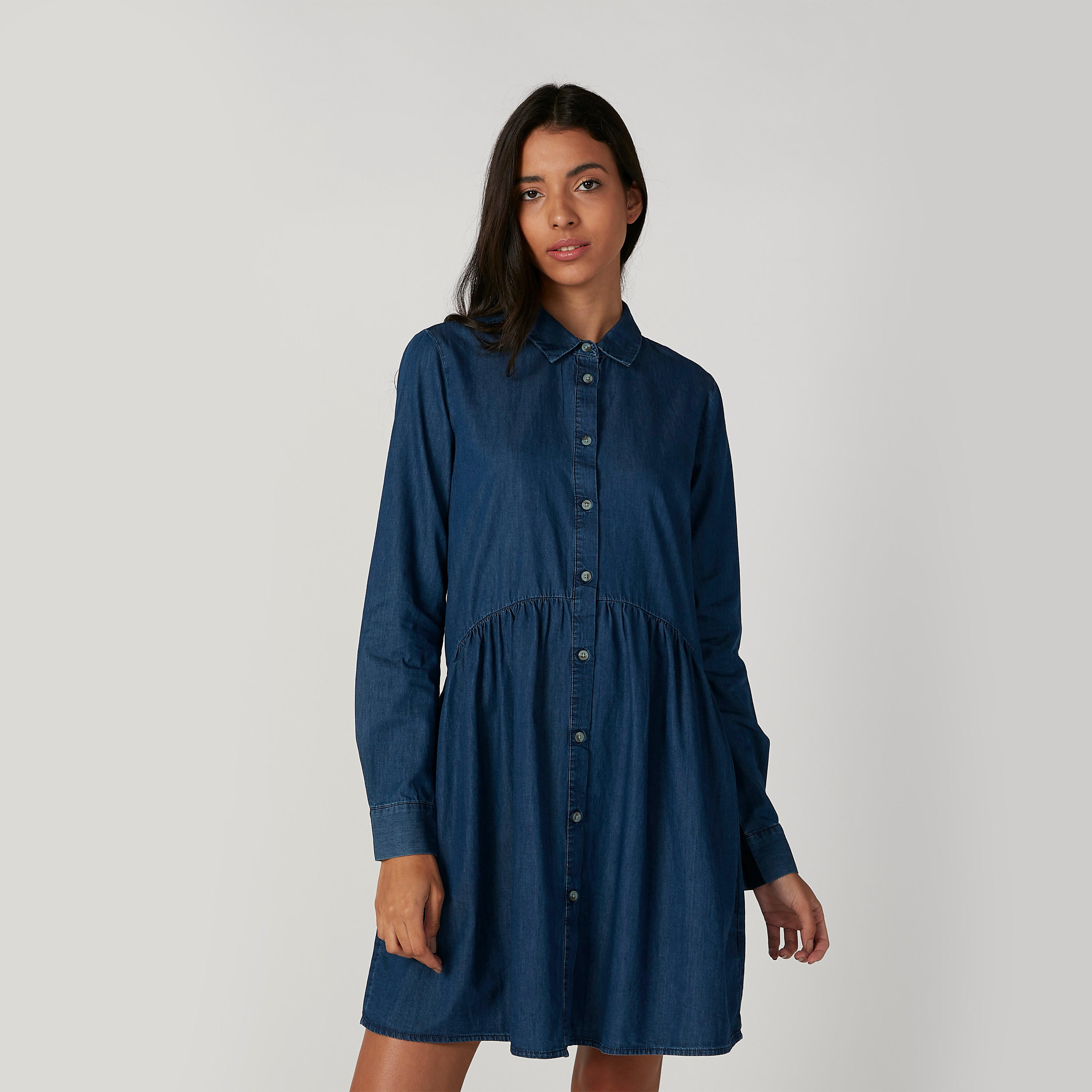 فستان قميص جينز مستدام ميدي بأكمام طويلة-women-clothing-dresses-image-1