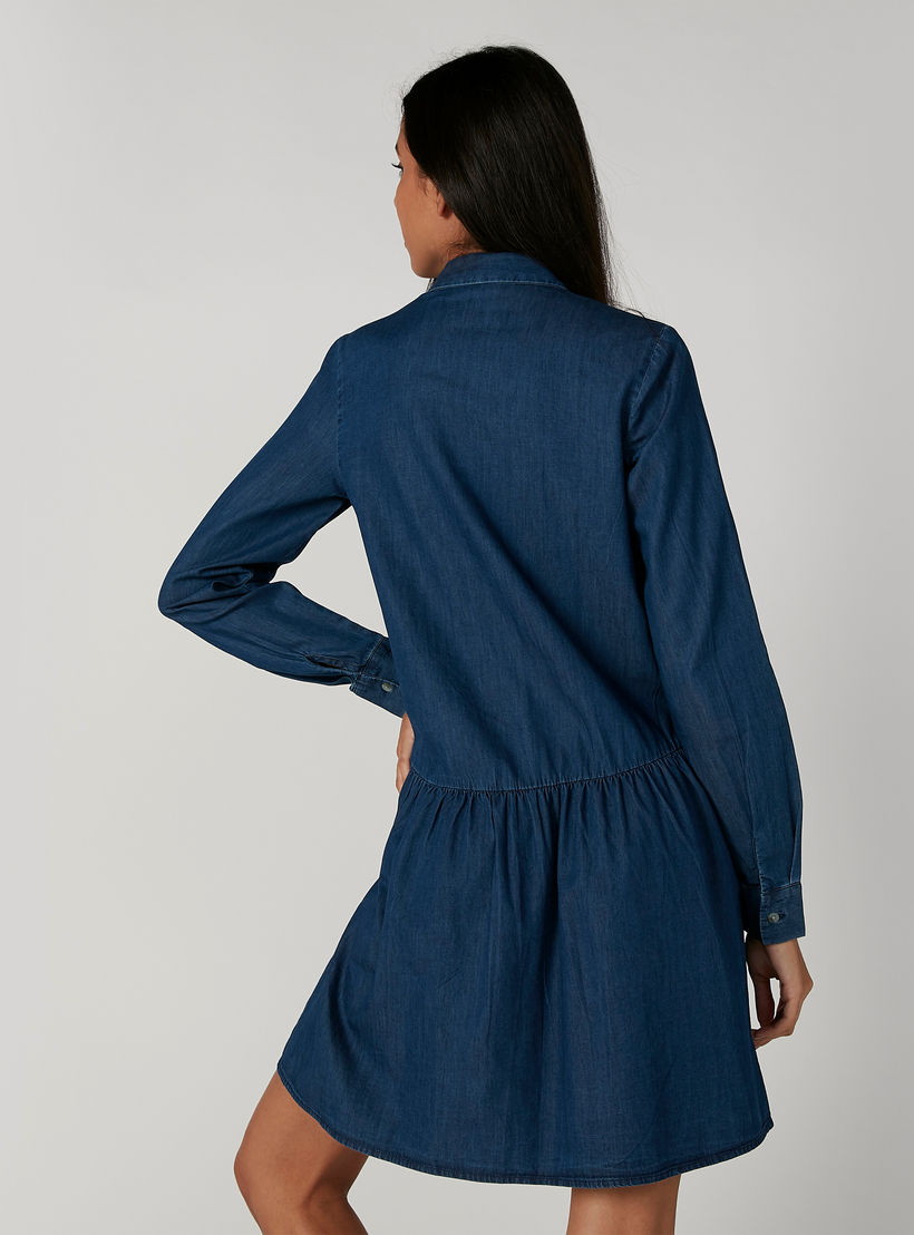 فستان قميص جينز مستدام ميدي بأكمام طويلة-women-clothing-dresses-image-2