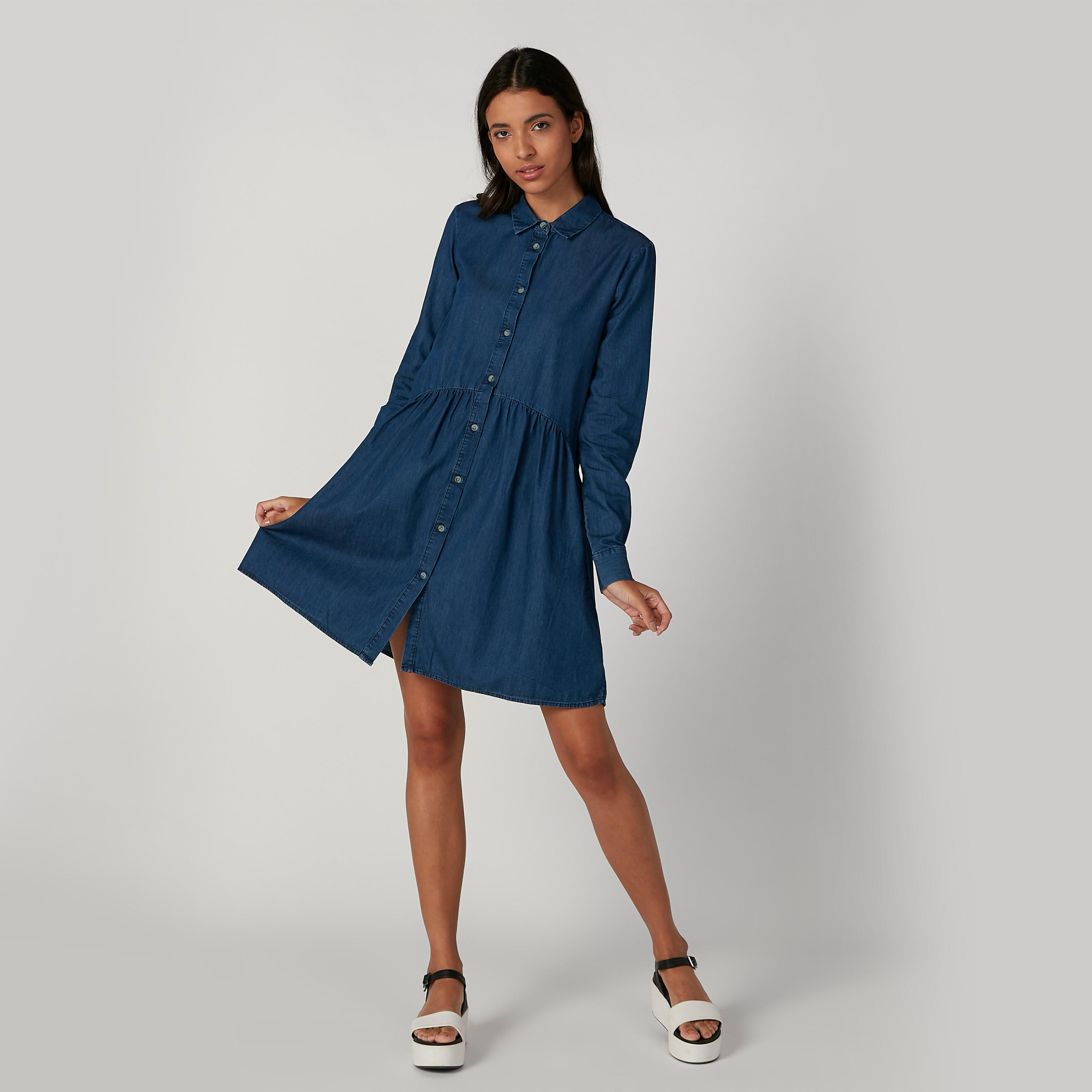 فستان قميص جينز مستدام ميدي بأكمام طويلة-women-clothing-dresses-image-3
